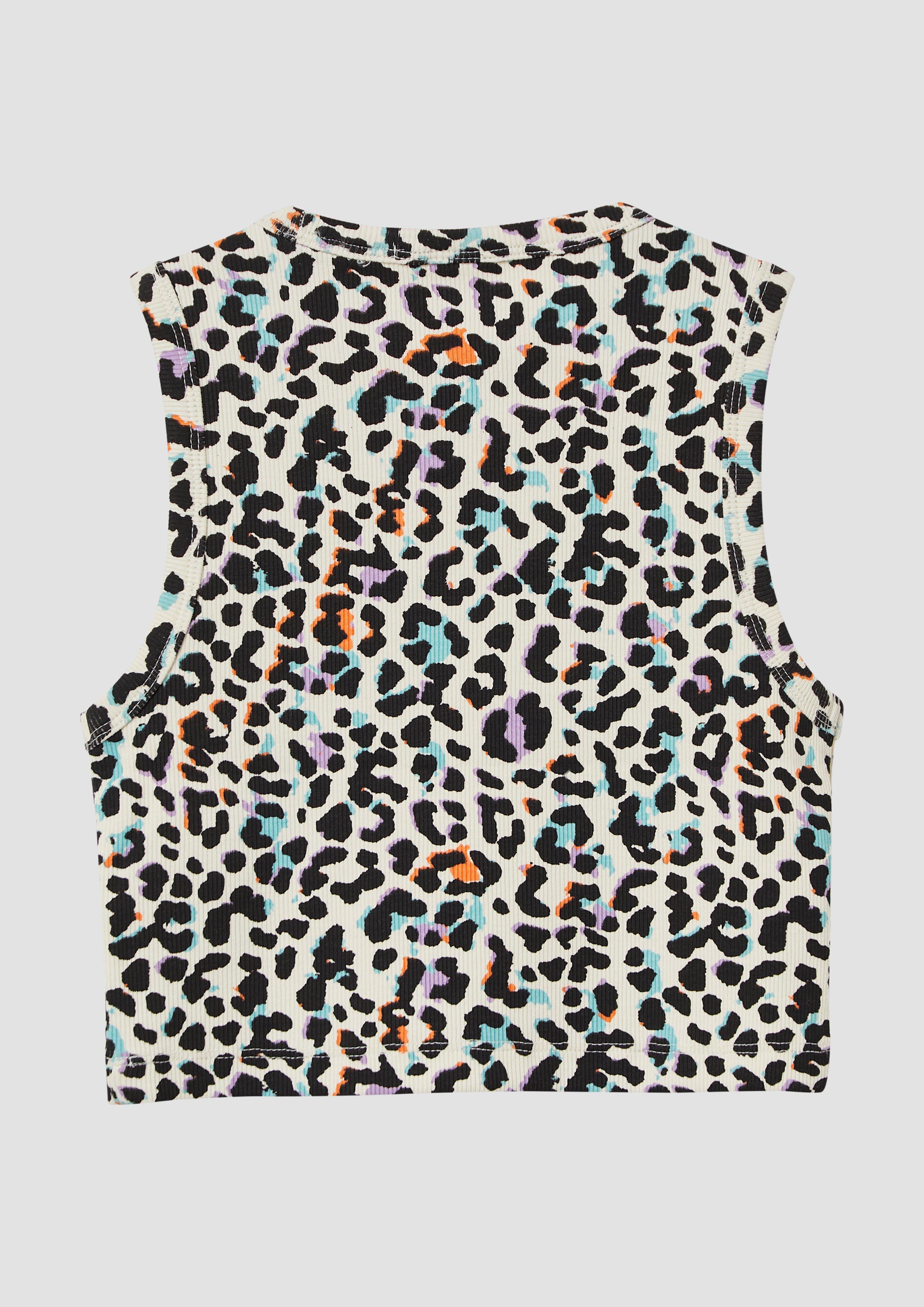 T-shirt in 06A2 & 59A3