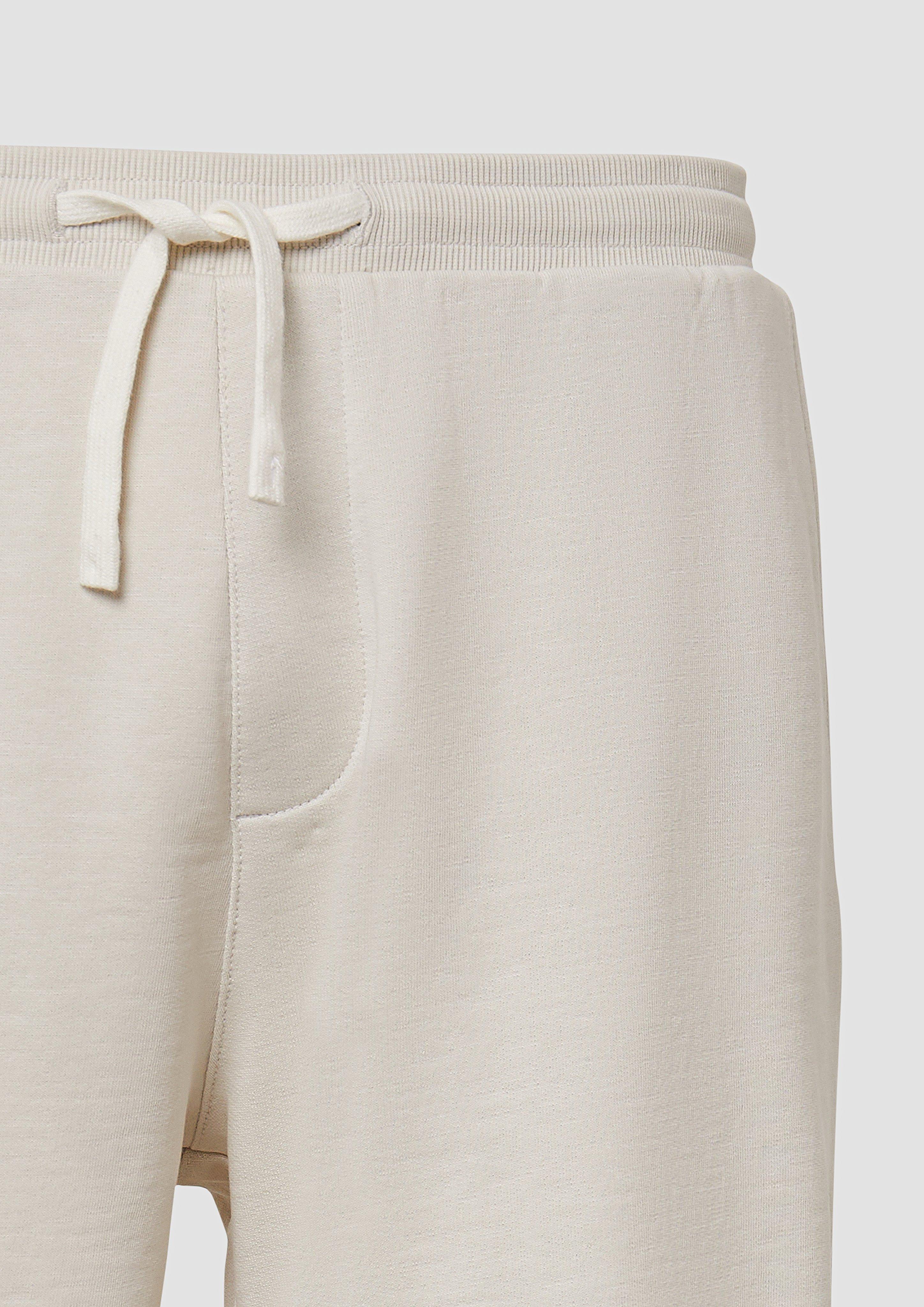 Bermuda in 0330, 9999, 6540, 7880, 9467 & 5852