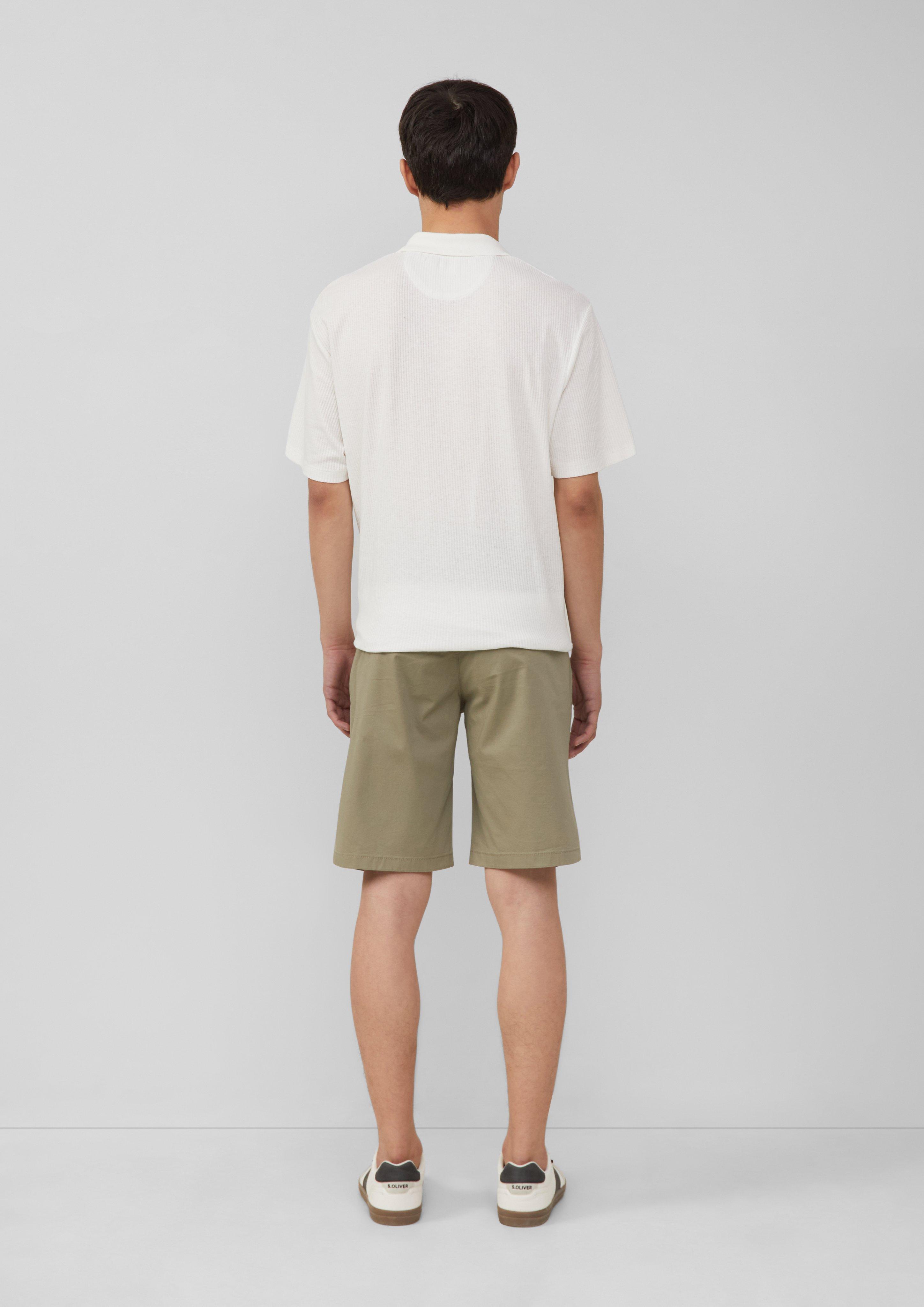 Bermudy in 7880, 6092, 0330 & 5402