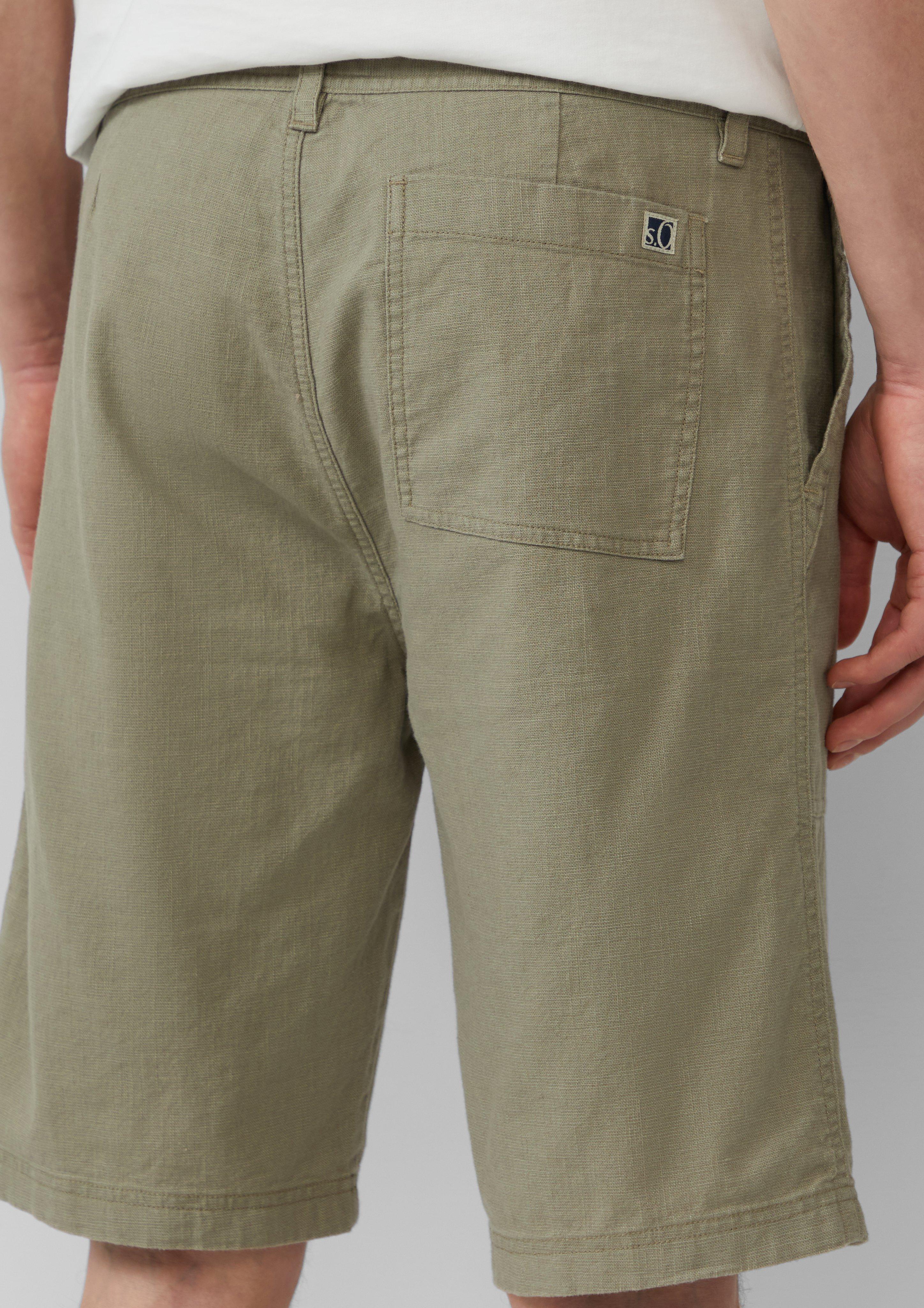 Bermuda in 7880 & 5852