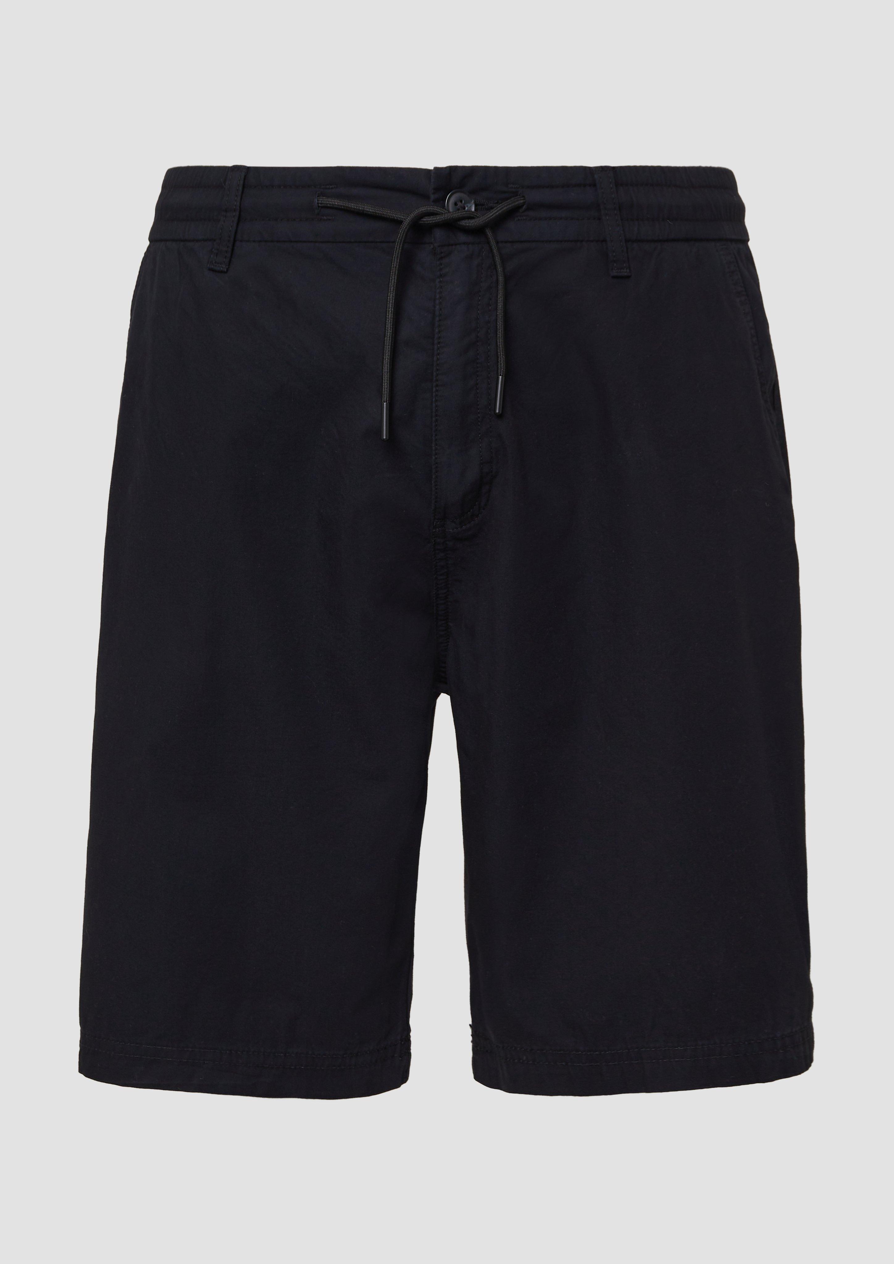 s.Oliver - Detroit: Chino-Bermuda im Relaxed Fit mit Elastikbund, Herren, schwarz