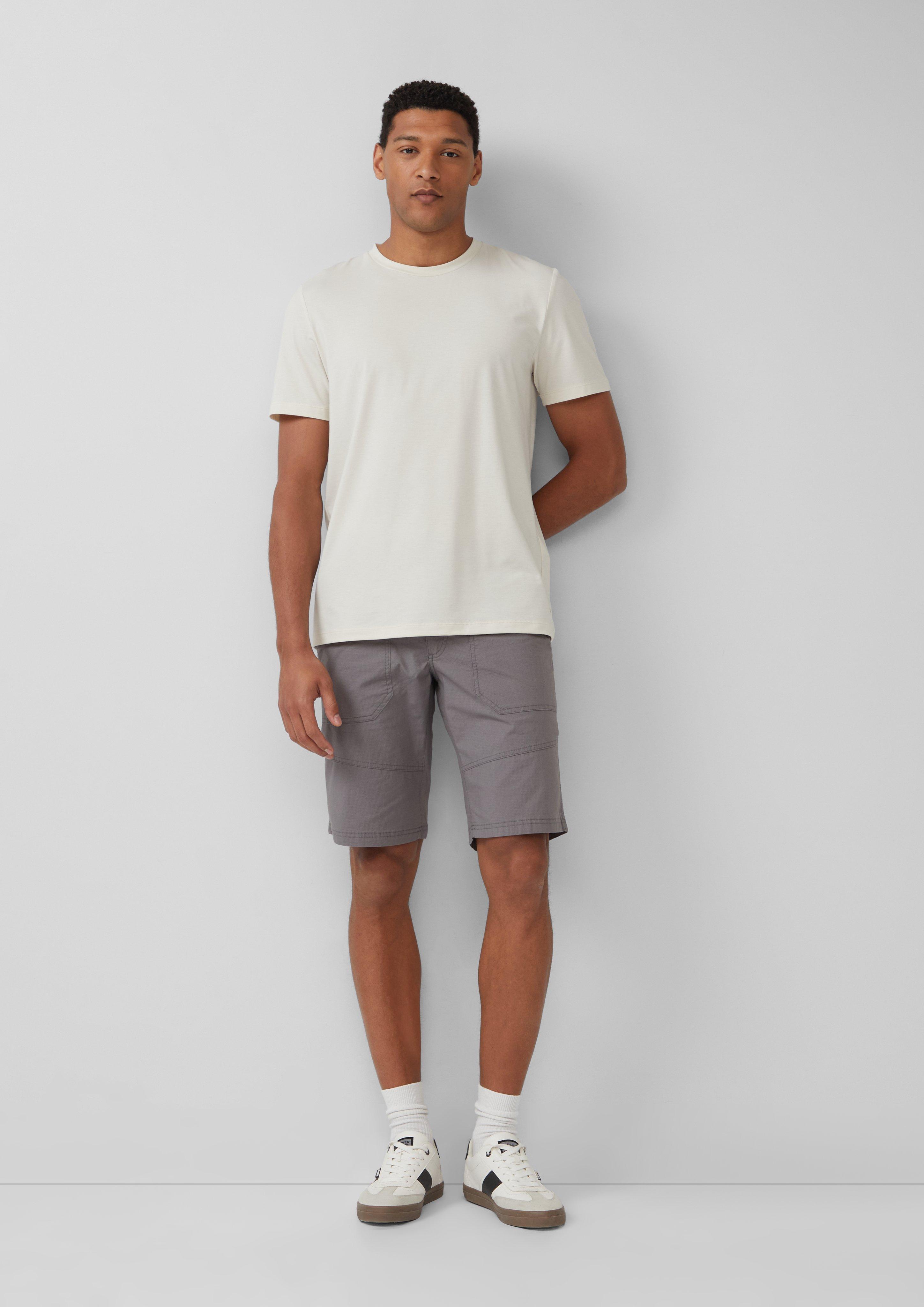 Bermuda in 9467, 5852, 6092 & 7880