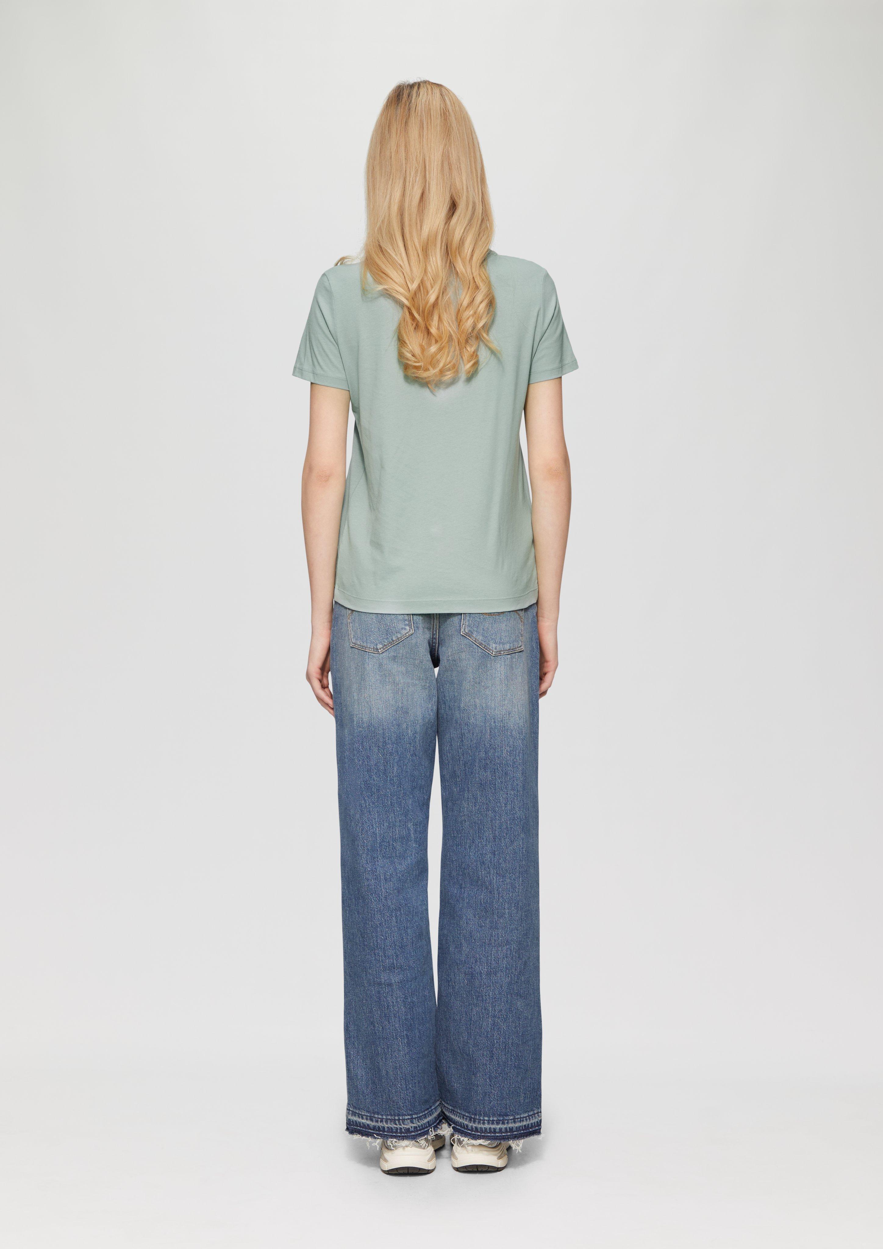 T-shirt in 7217 & 7854