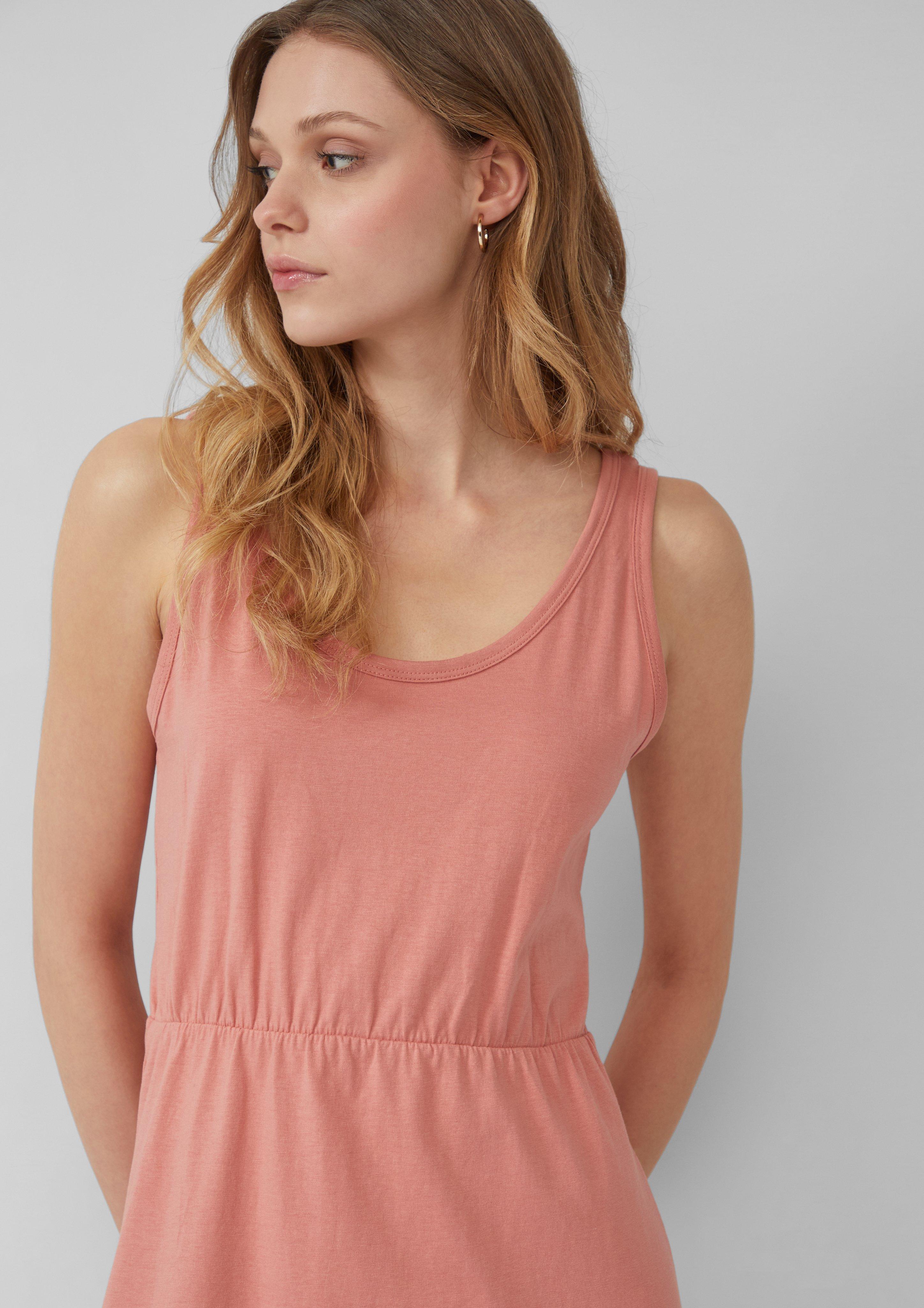 Kleid in 2080, 4762 & 9999