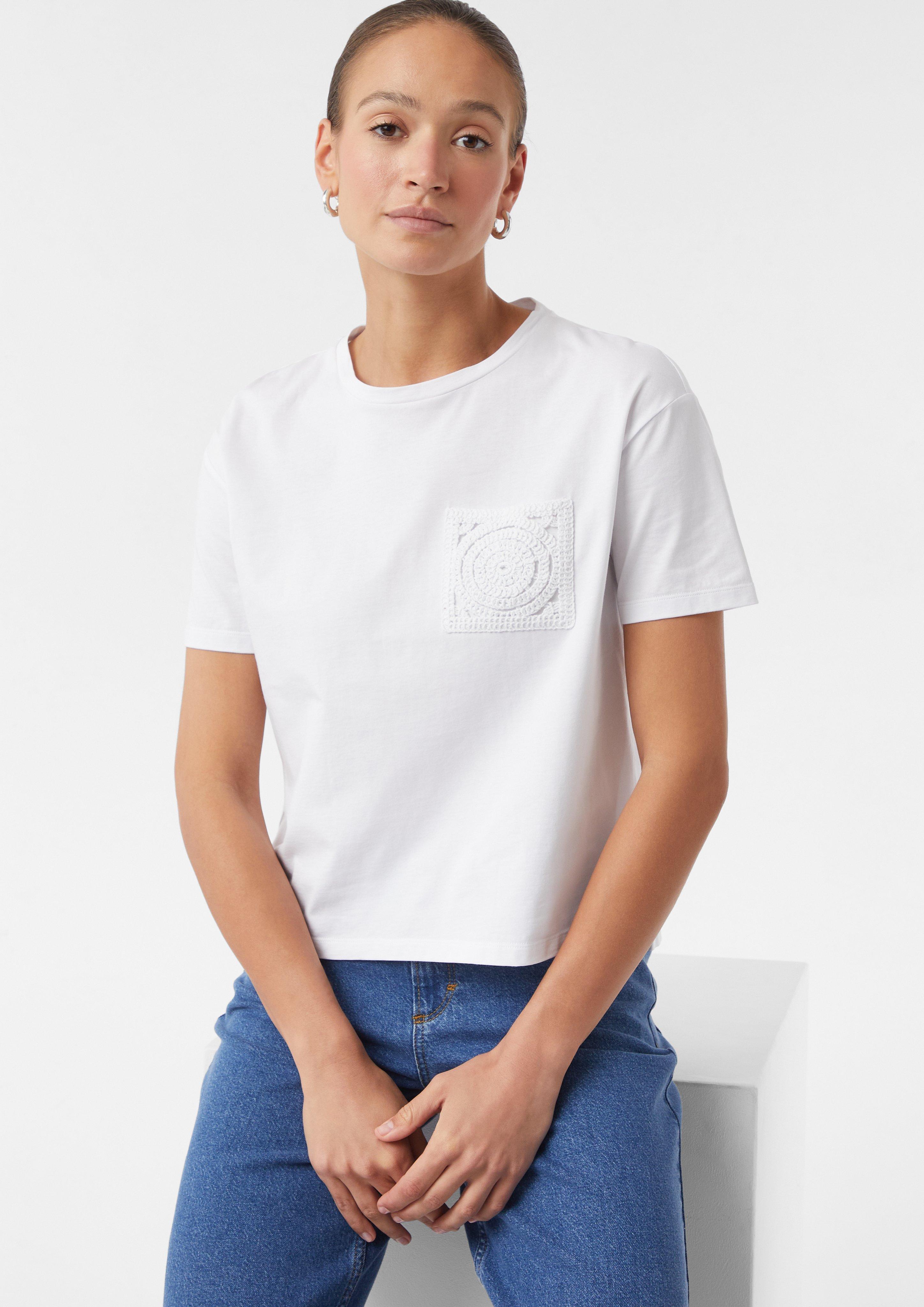 Relaxed fit cropped T-shirt with crochet breast pocket