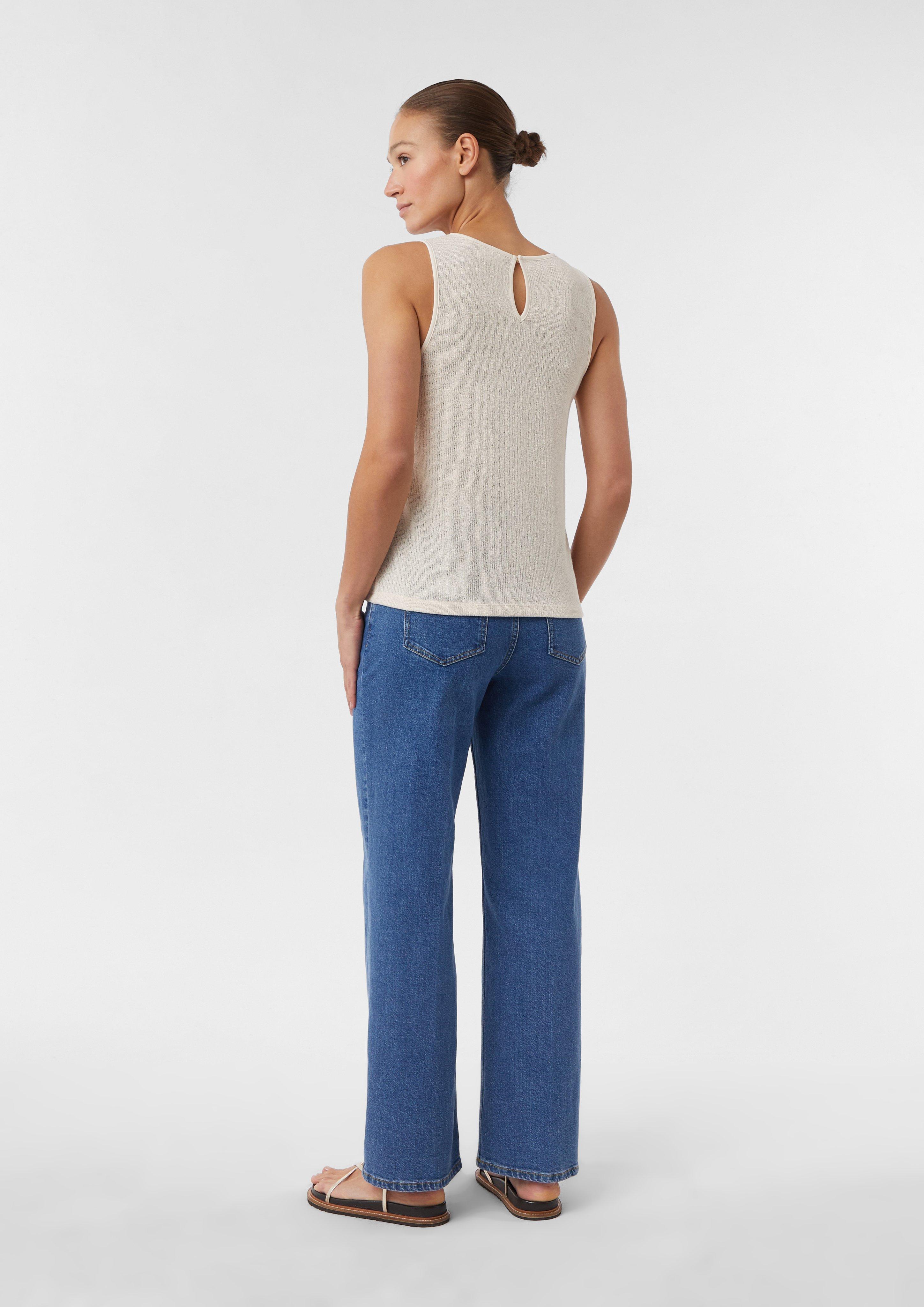 T-Shirt in 8006, 8952 & 2581