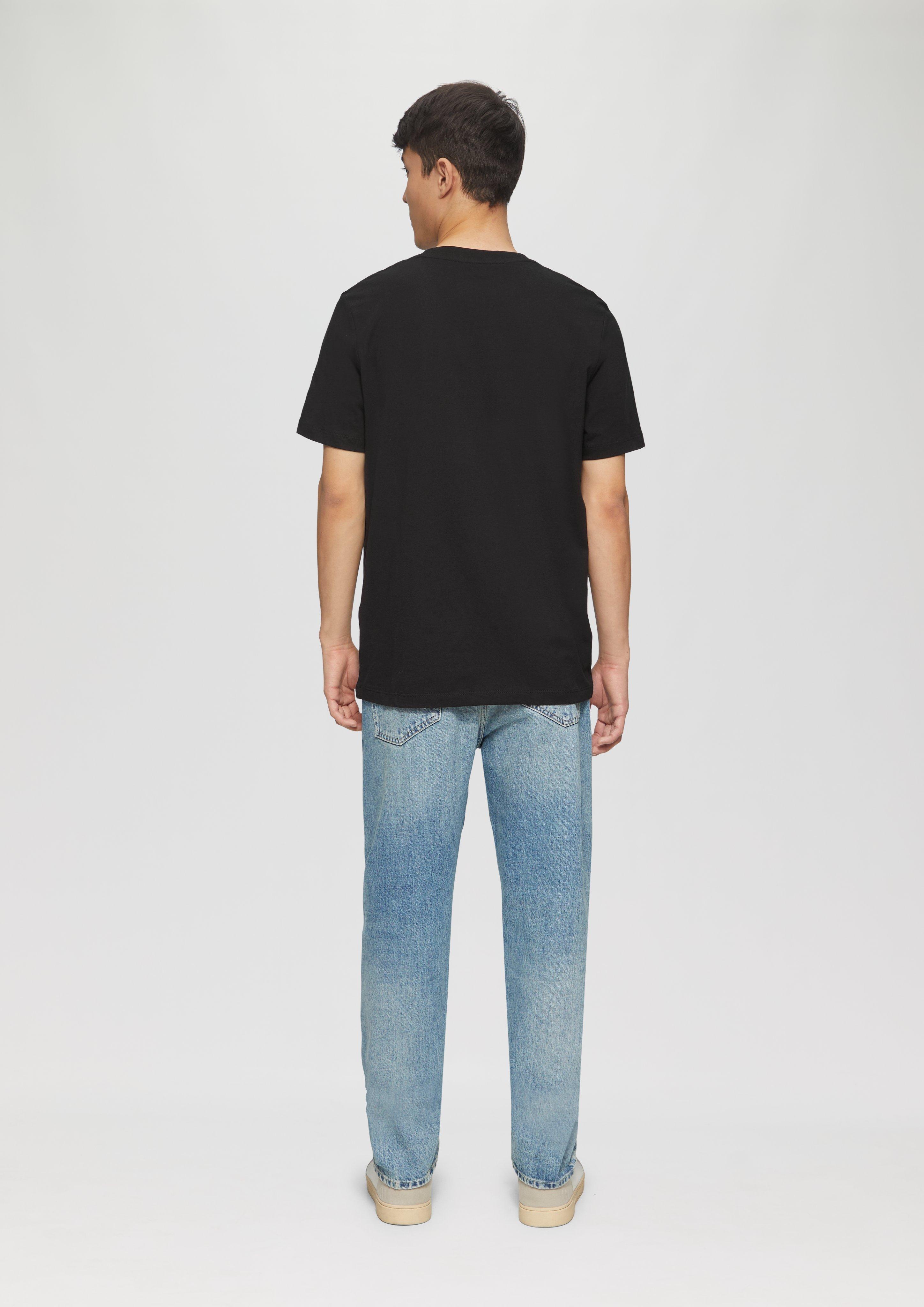 T-Shirt in 99D4, 99D2, 99D1, 99D3, 99D6 & 99D5