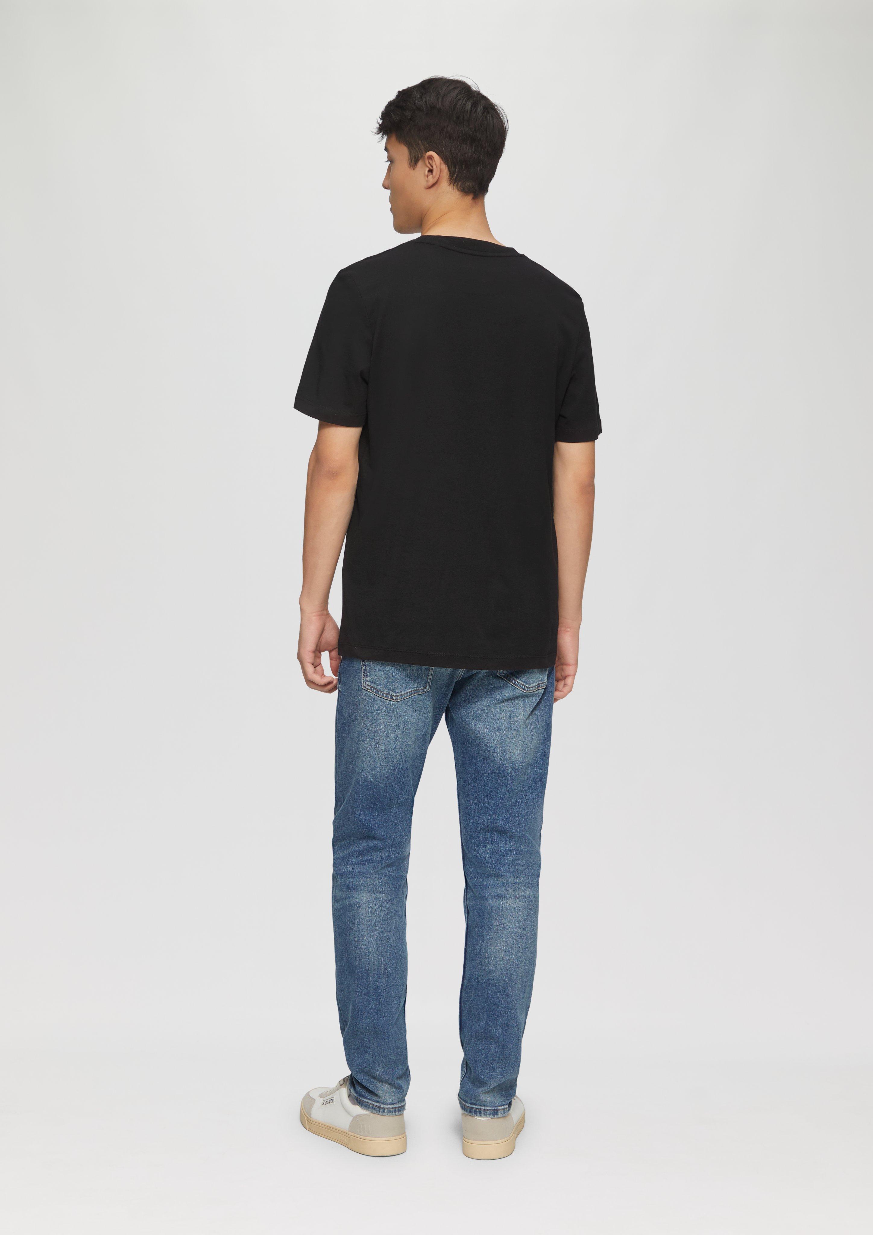 T-Shirt in 99D5, 99D2, 99D1, 99D4, 99D3 & 99D6