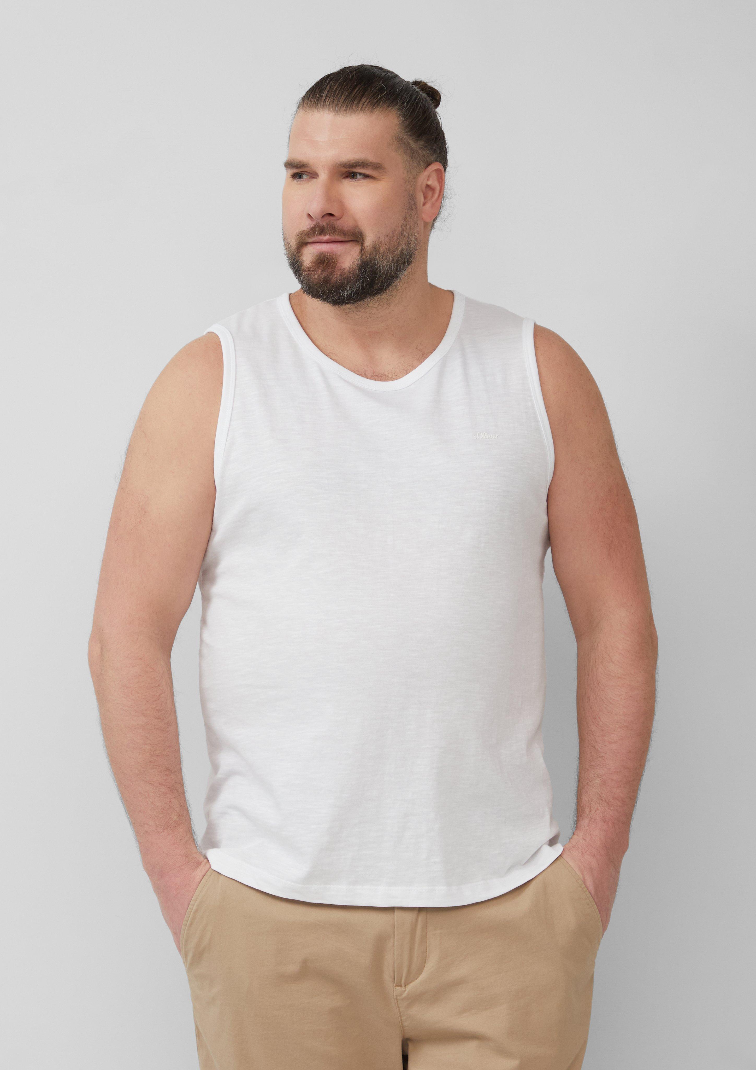 T-Shirt in 0100, 5852 & 9467