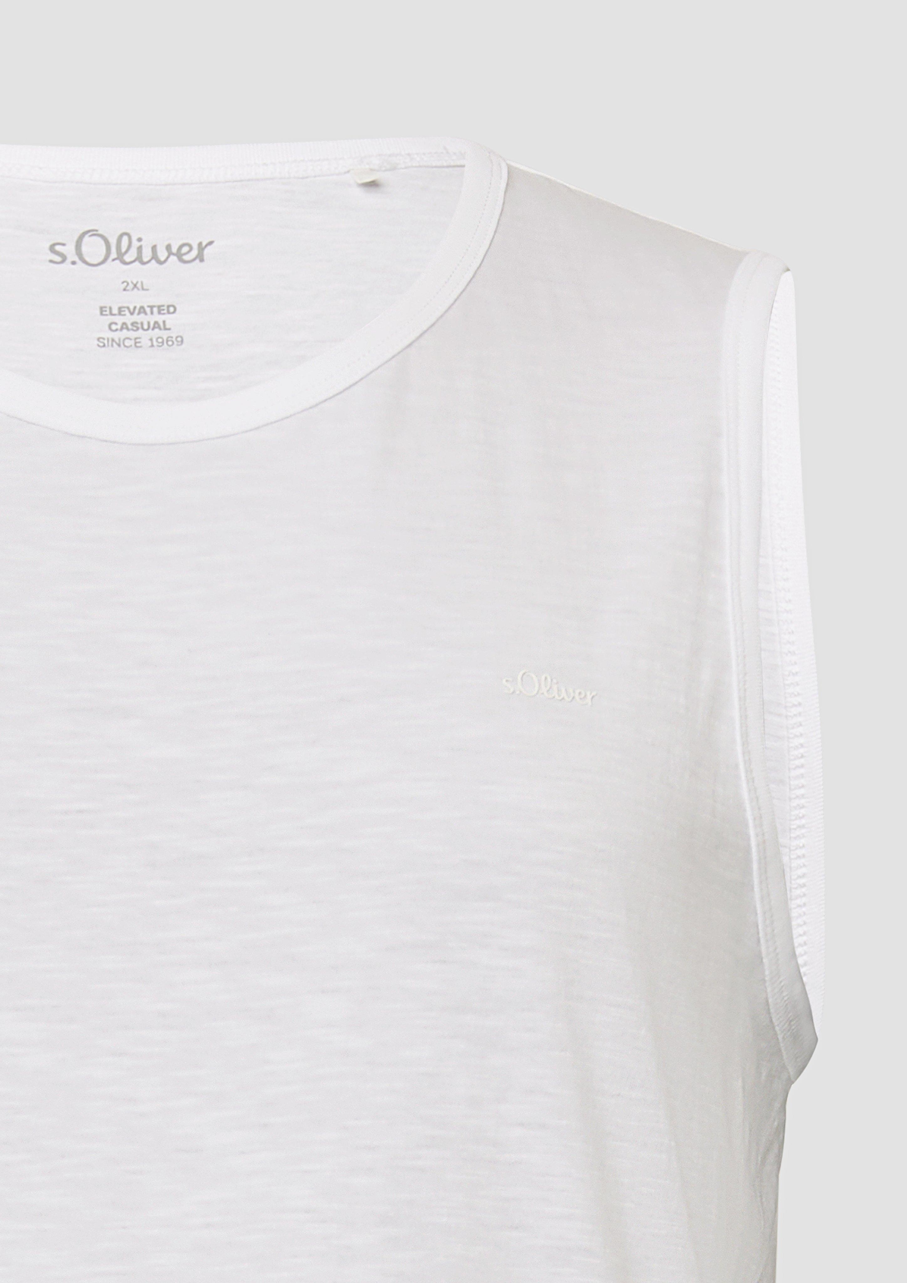 T-Shirt in 0100, 5852 & 9467