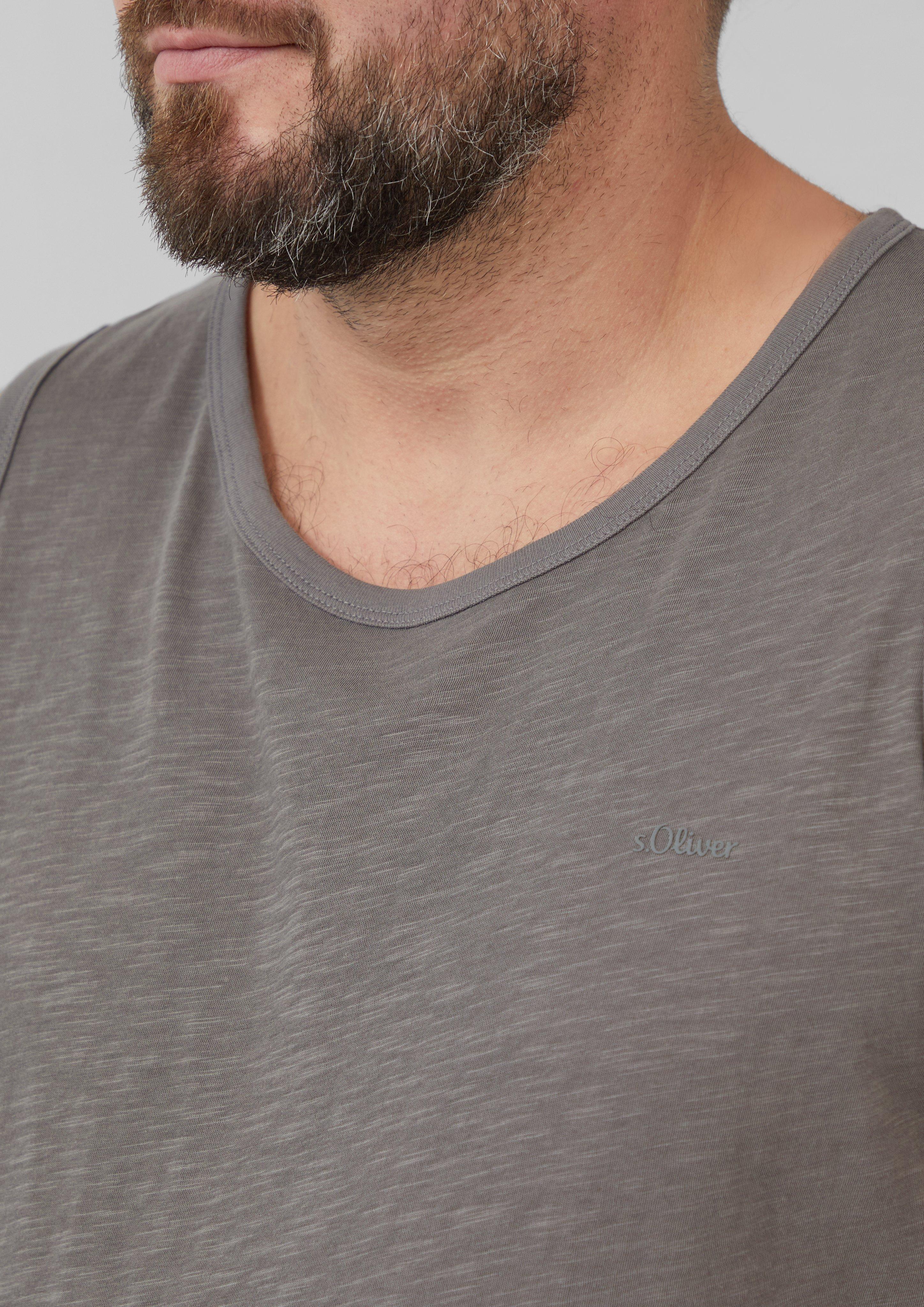 T-shirt in 9467, 5852 & 0100