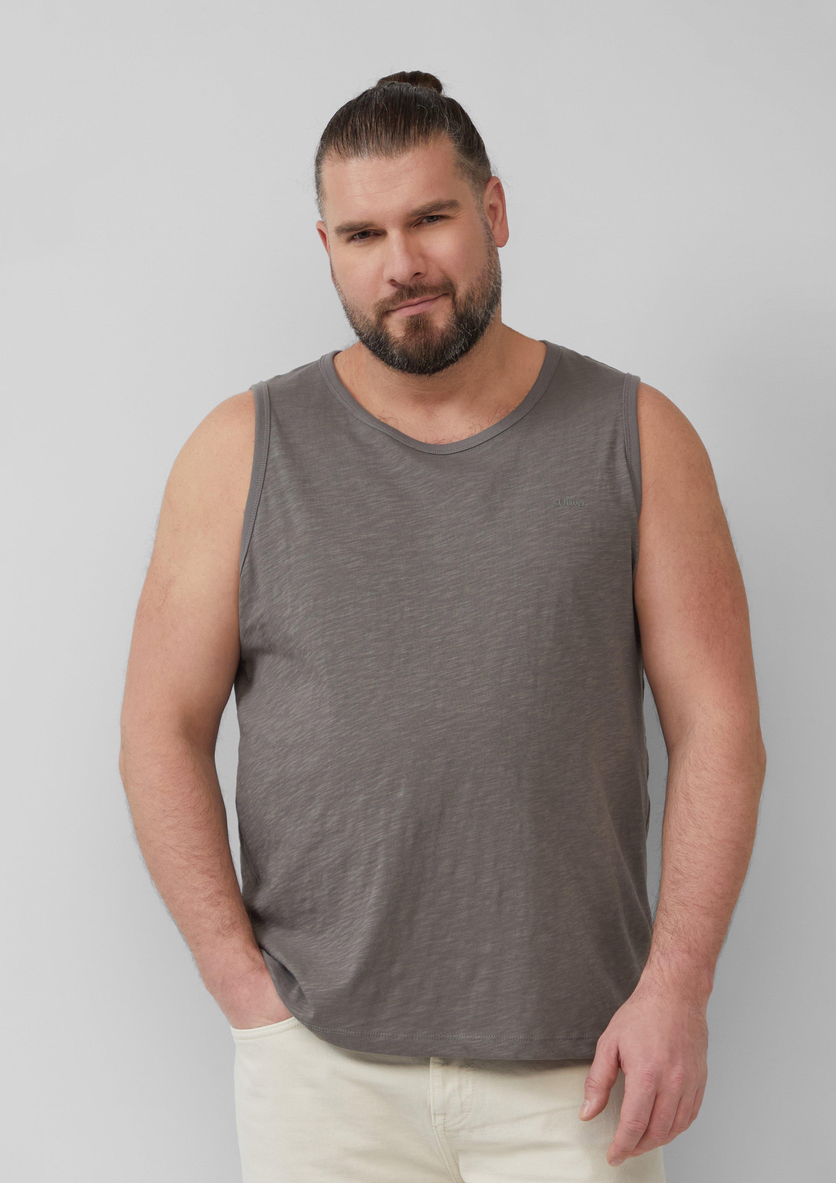 T-shirt in 9467, 5852 & 0100