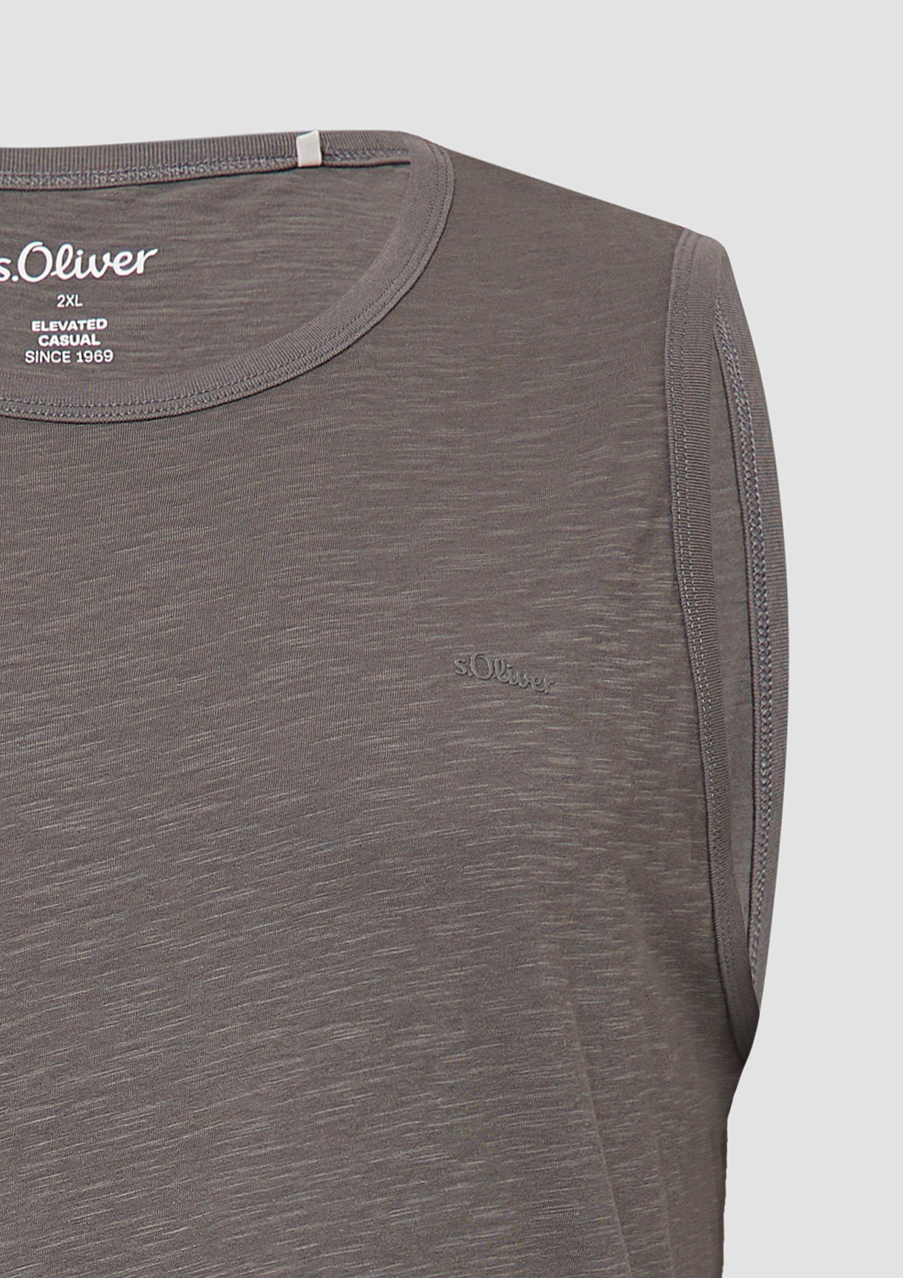 T-shirt in 9467, 5852 & 0100