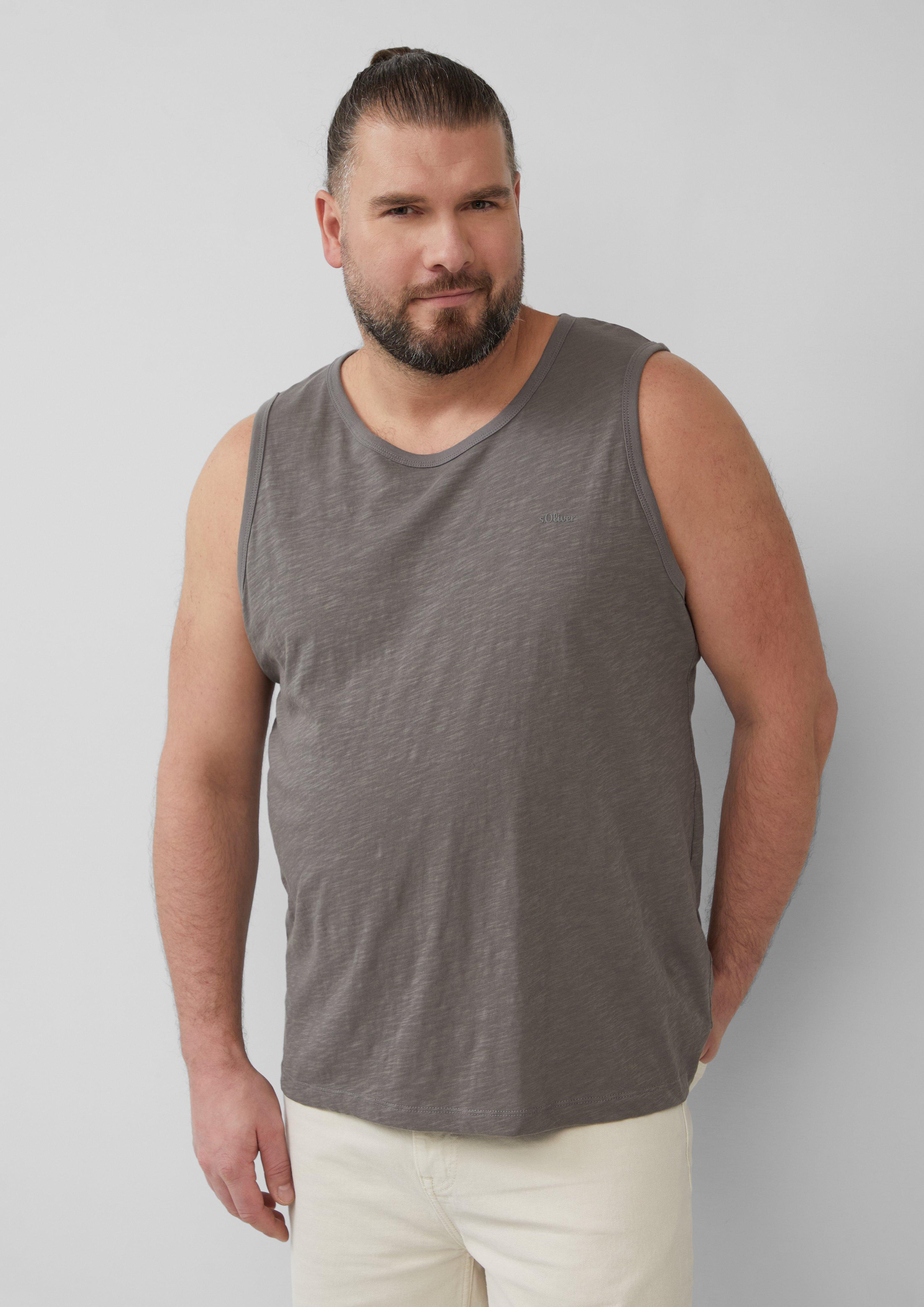 T-shirt in 9467, 5852 & 0100