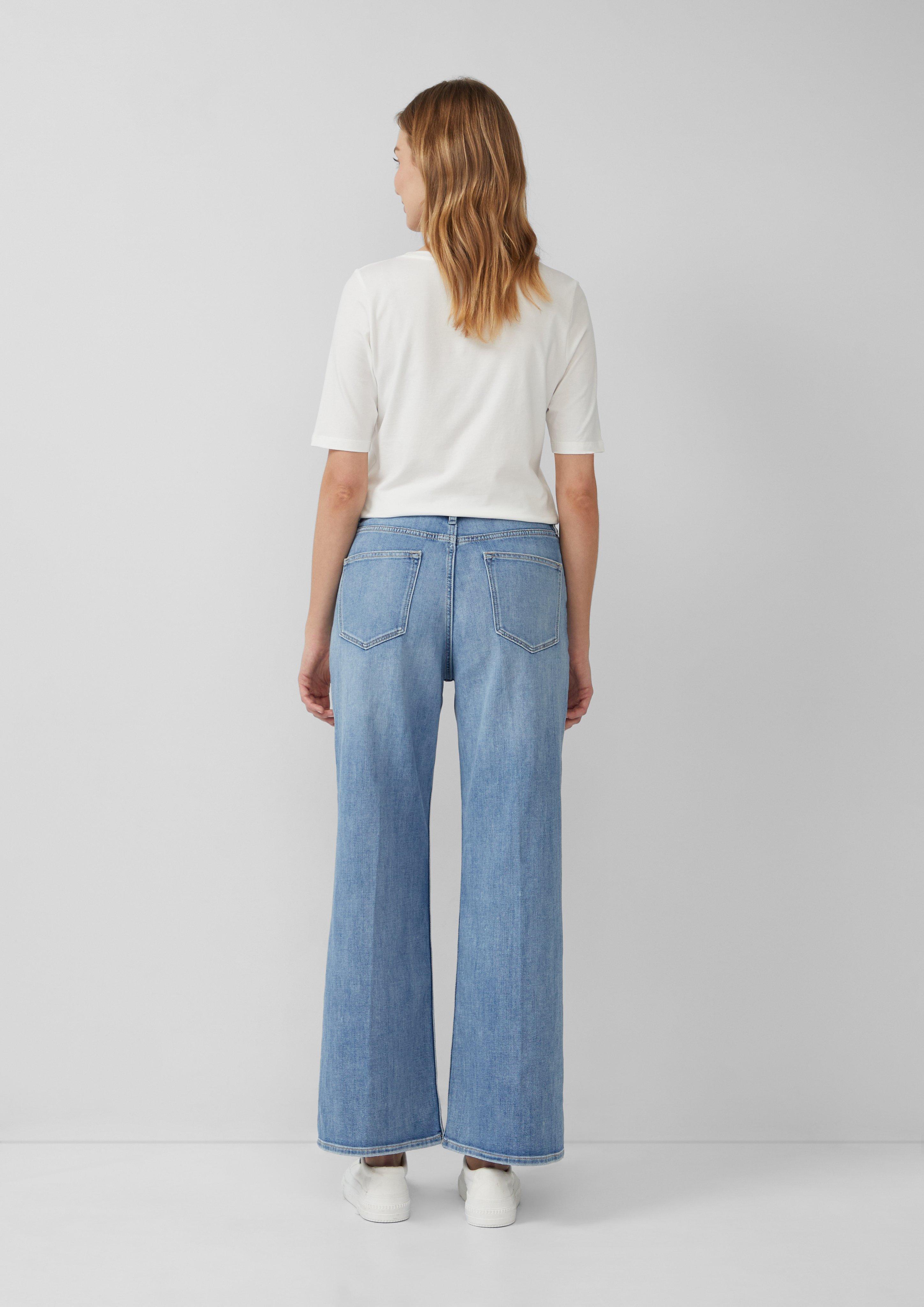 T-Shirt in 02D1, 55D2, 99D2 & 39D1