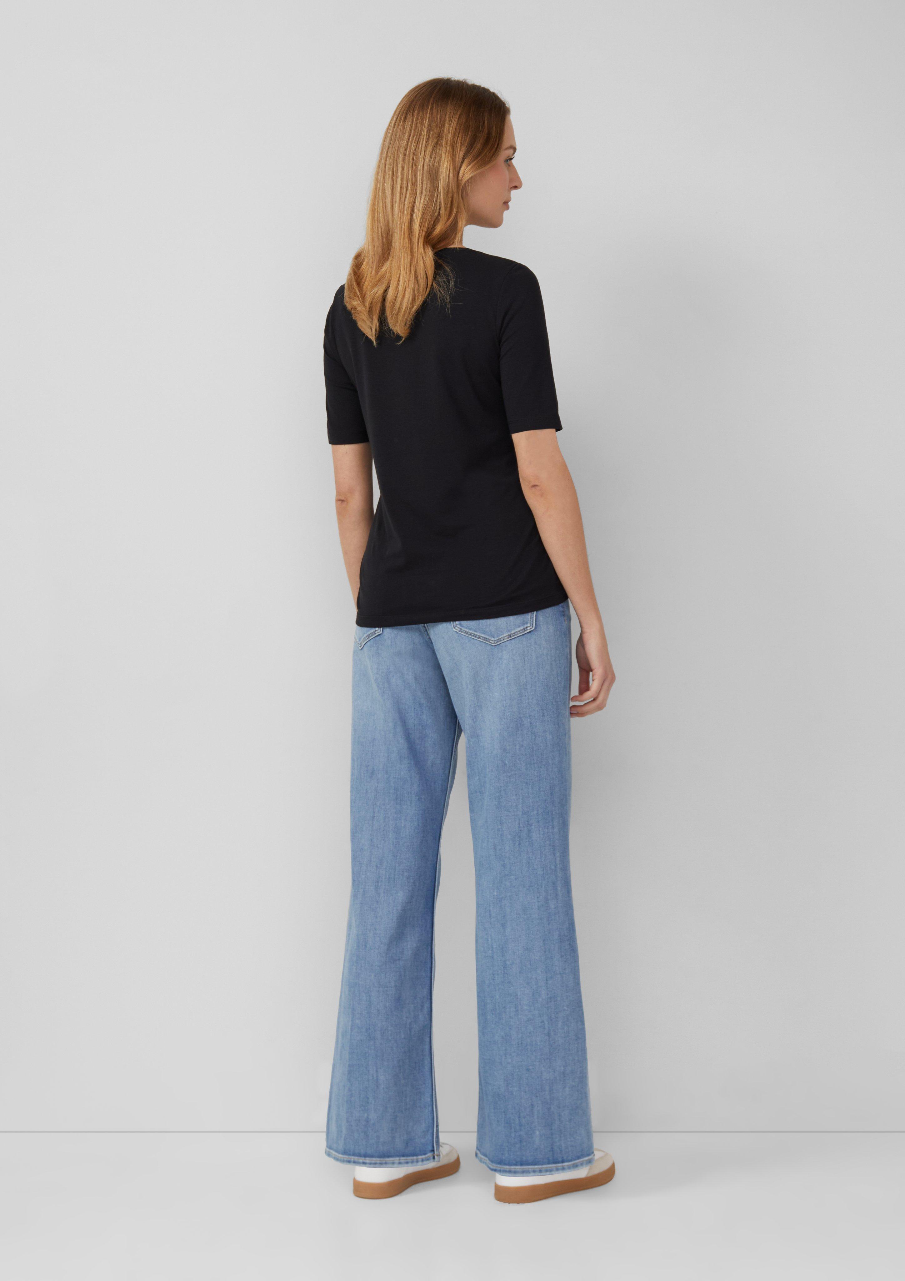 T-Shirt in 99D2, 55D2, 39D1 & 02D1