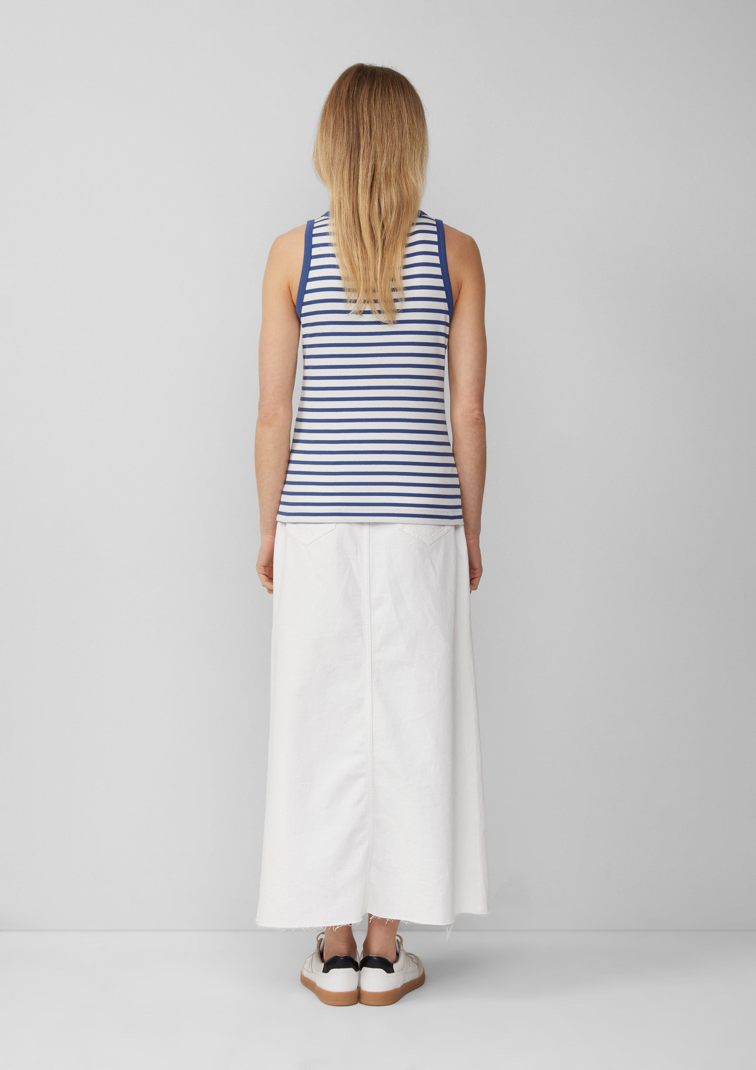 T-shirt in 55G0, 39G0, 3902 & 5527