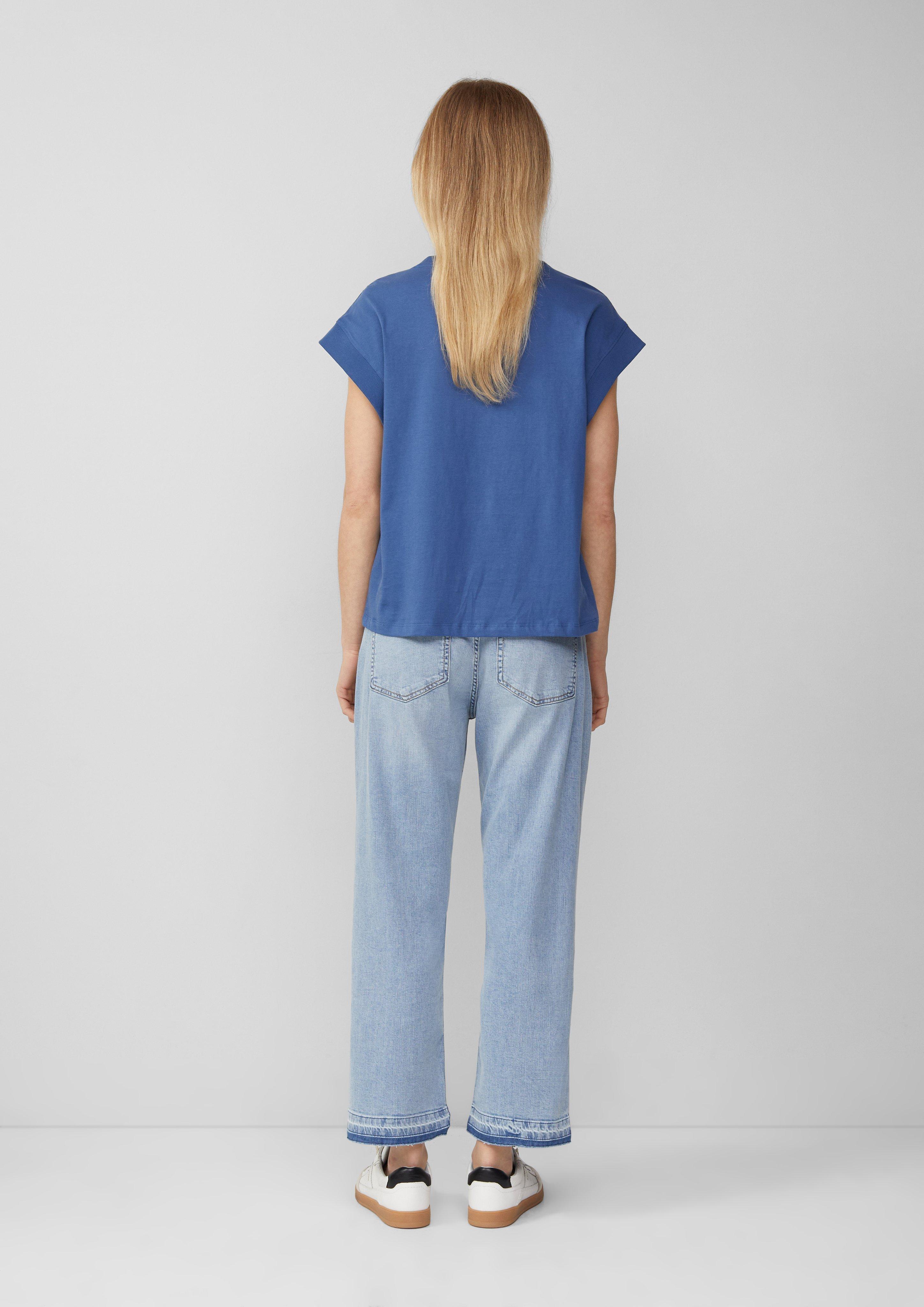 T-Shirt in 5527, 9999, 3902 & 0603