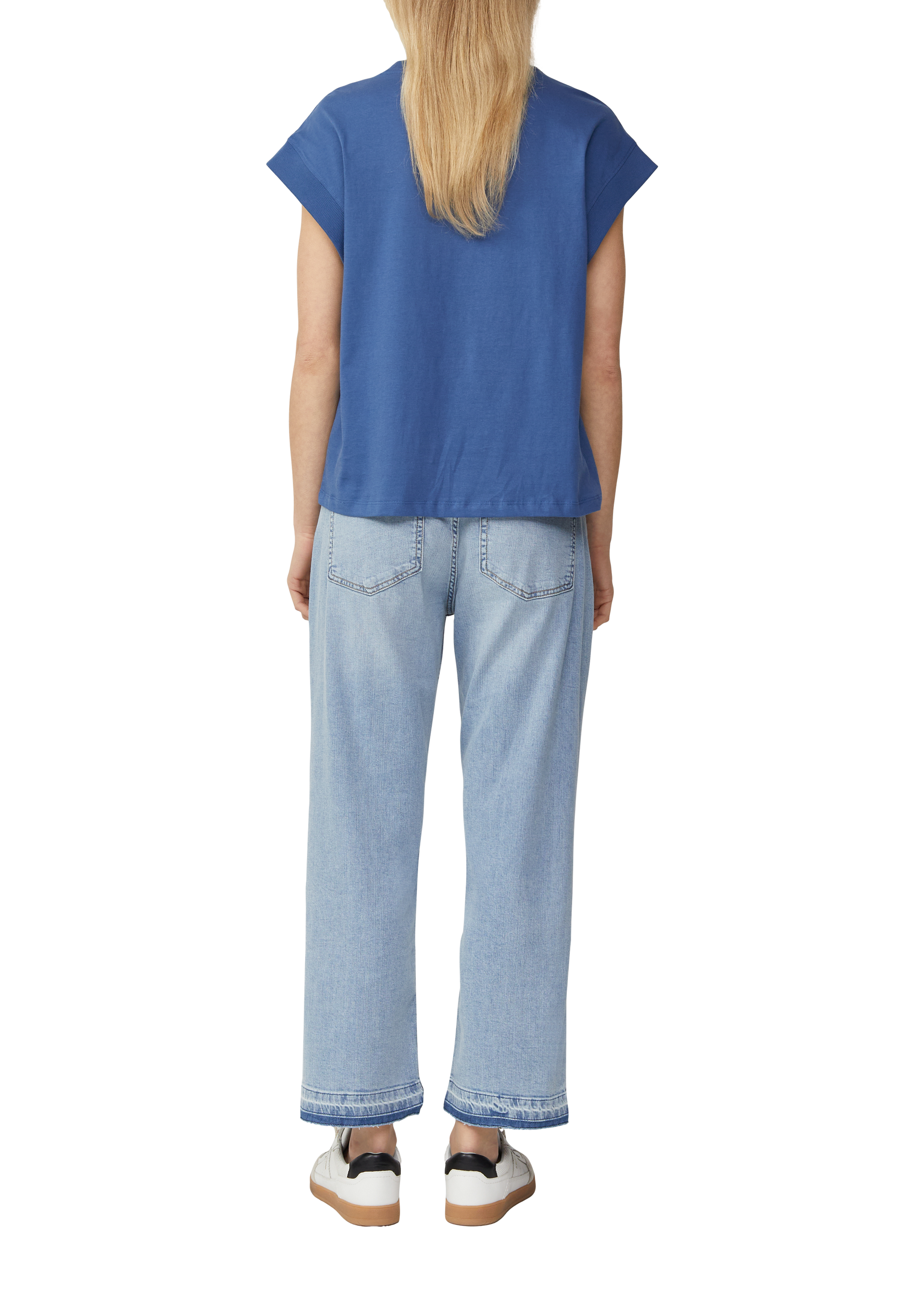 Thumbnail - T-Shirt