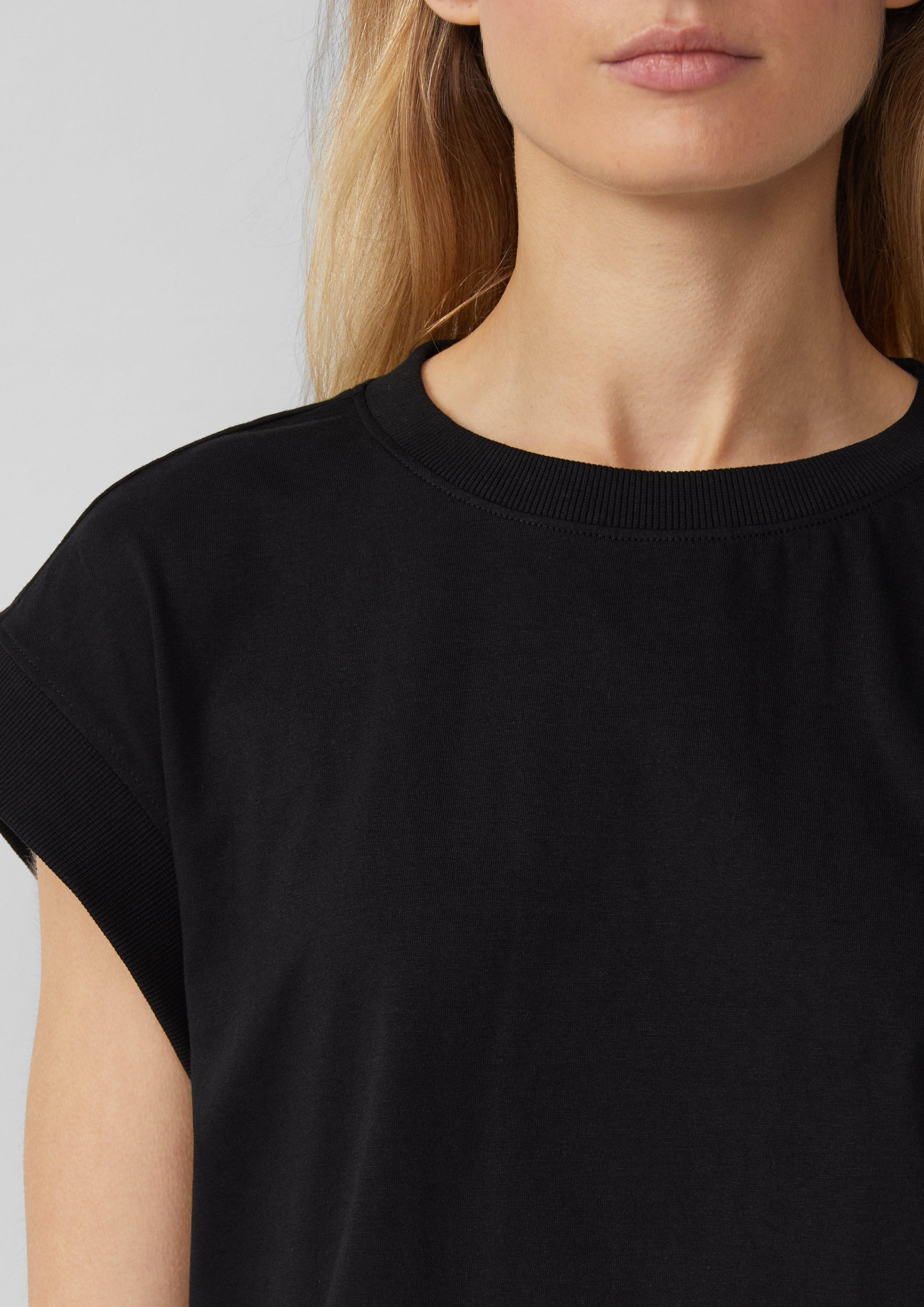 T-Shirt in 9999, 3902, 0603 & 5527