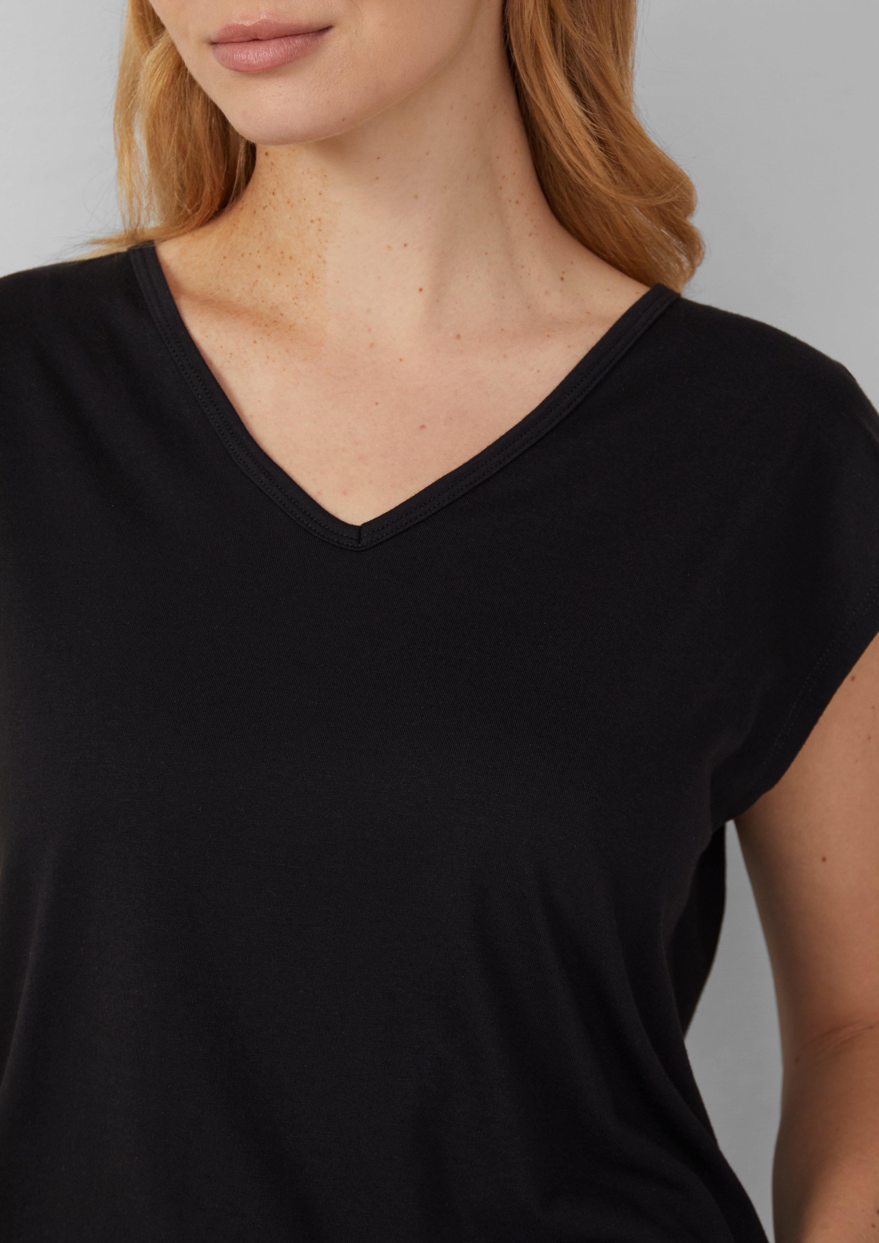 T-Shirt in 9999, 3902, 0603 & 5527