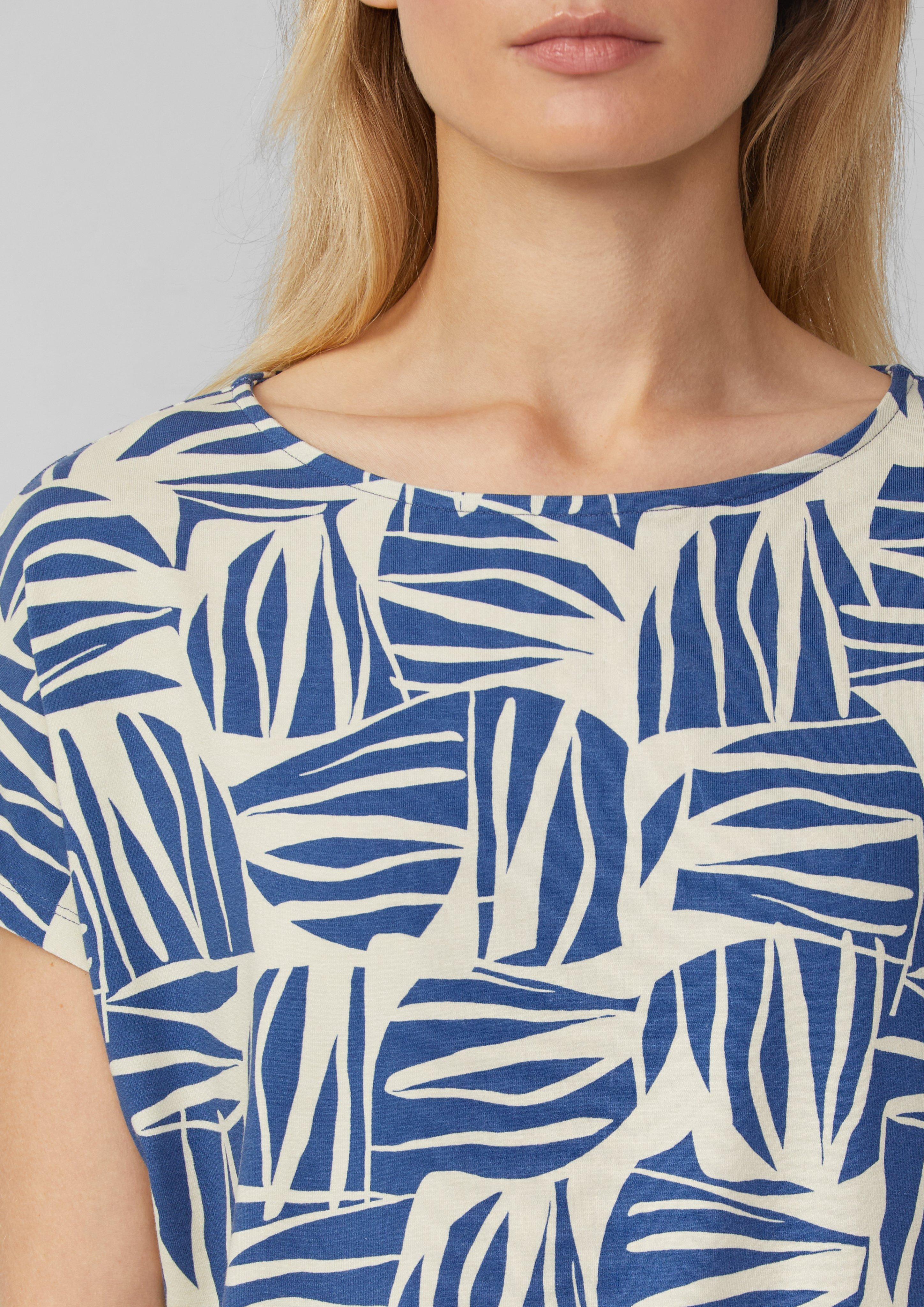 T-shirt in 55A0, 99A0, 55G0 & 39G0