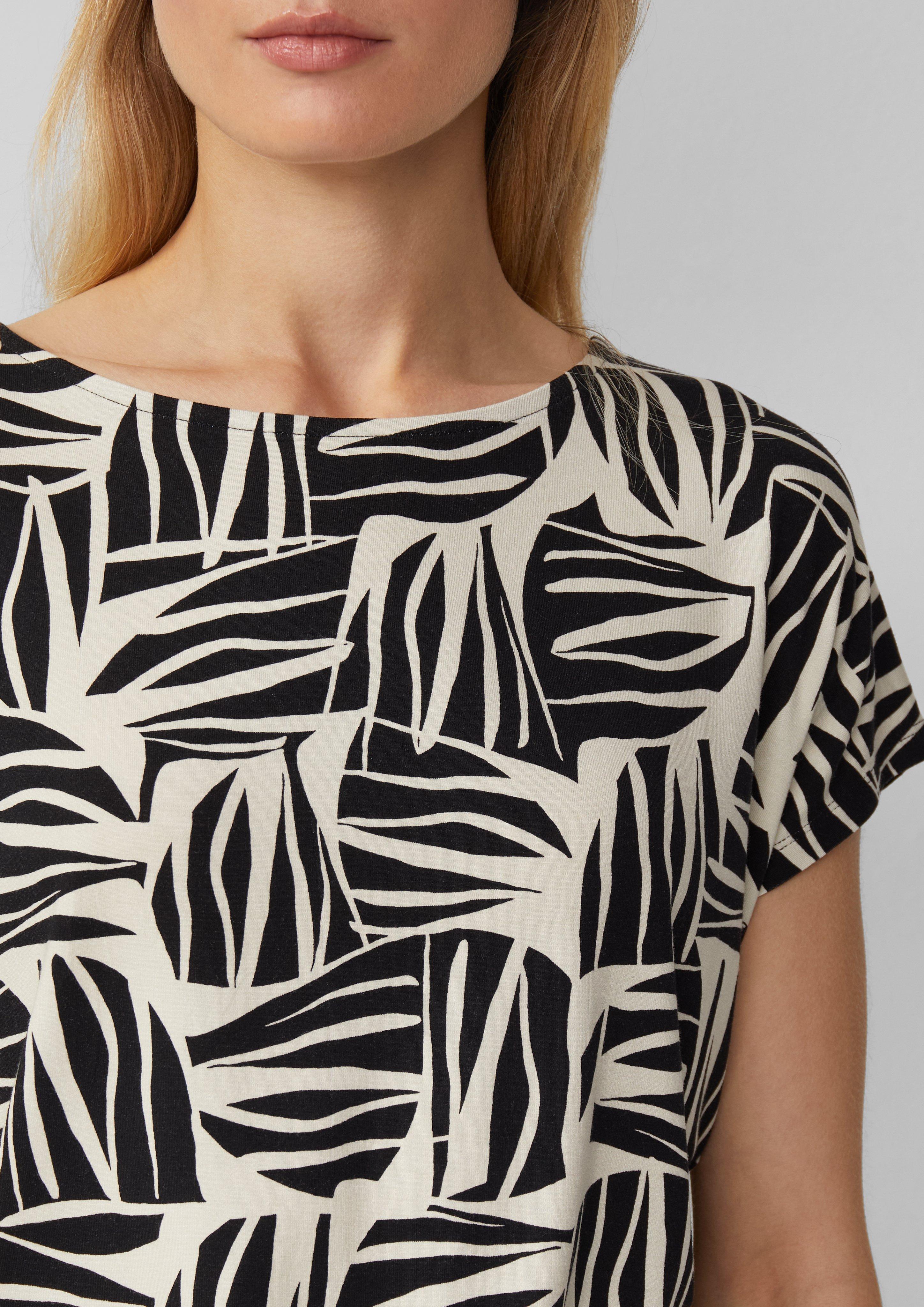 T-shirt in 99A0, 55A0, 55G0 & 39G0