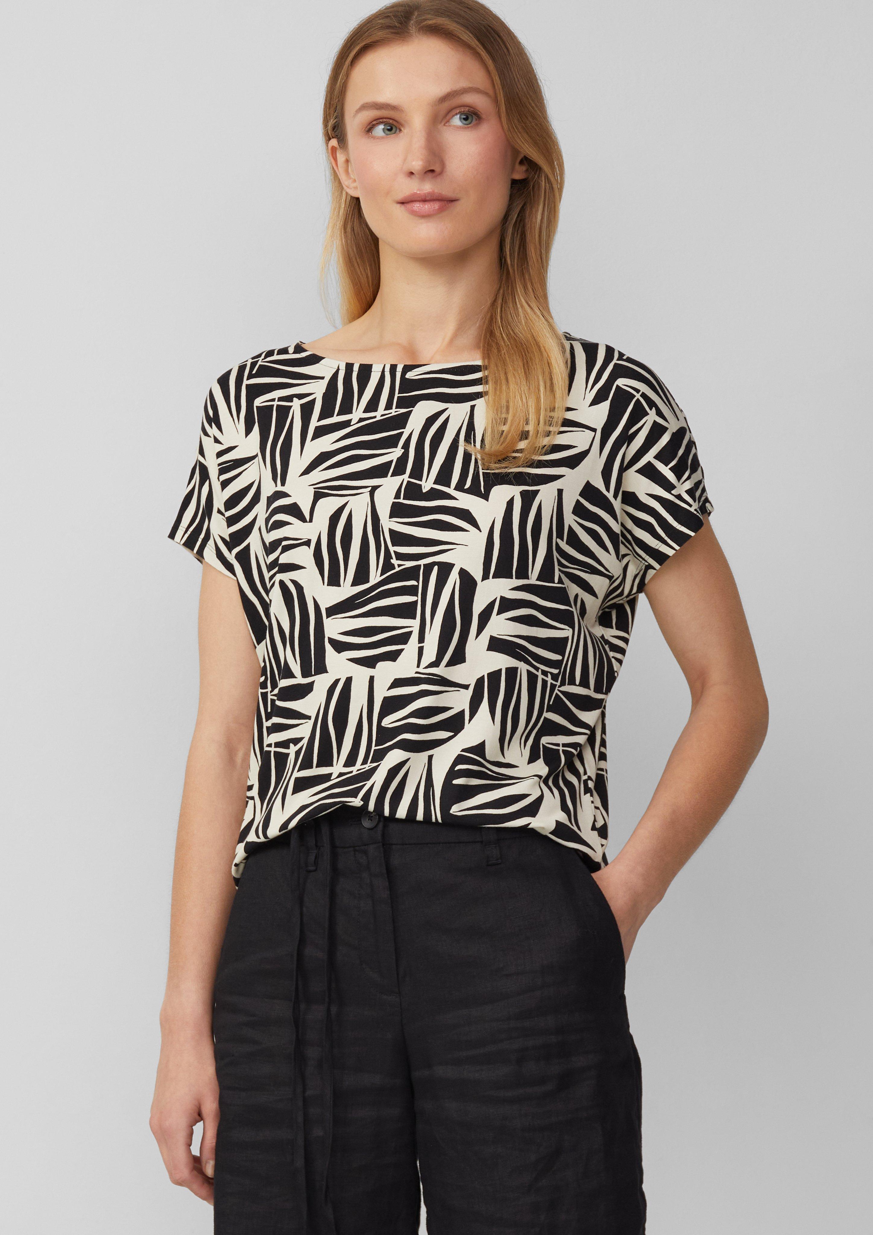 T-shirt in 99A0, 55A0, 55G0 & 39G0