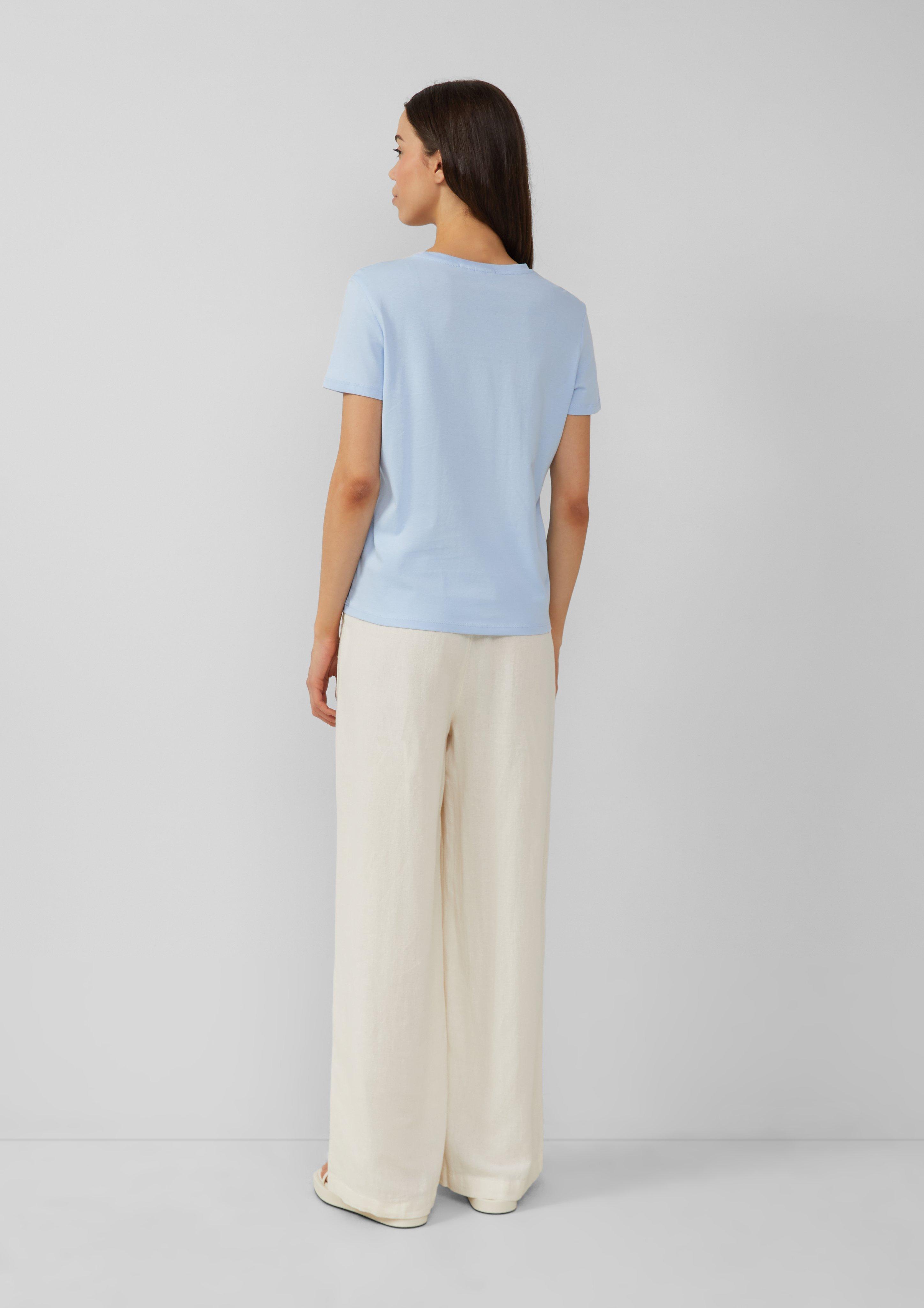 T-shirt in 50D2, 02D0, 12D0, 99D1, 08D2 & 20D1