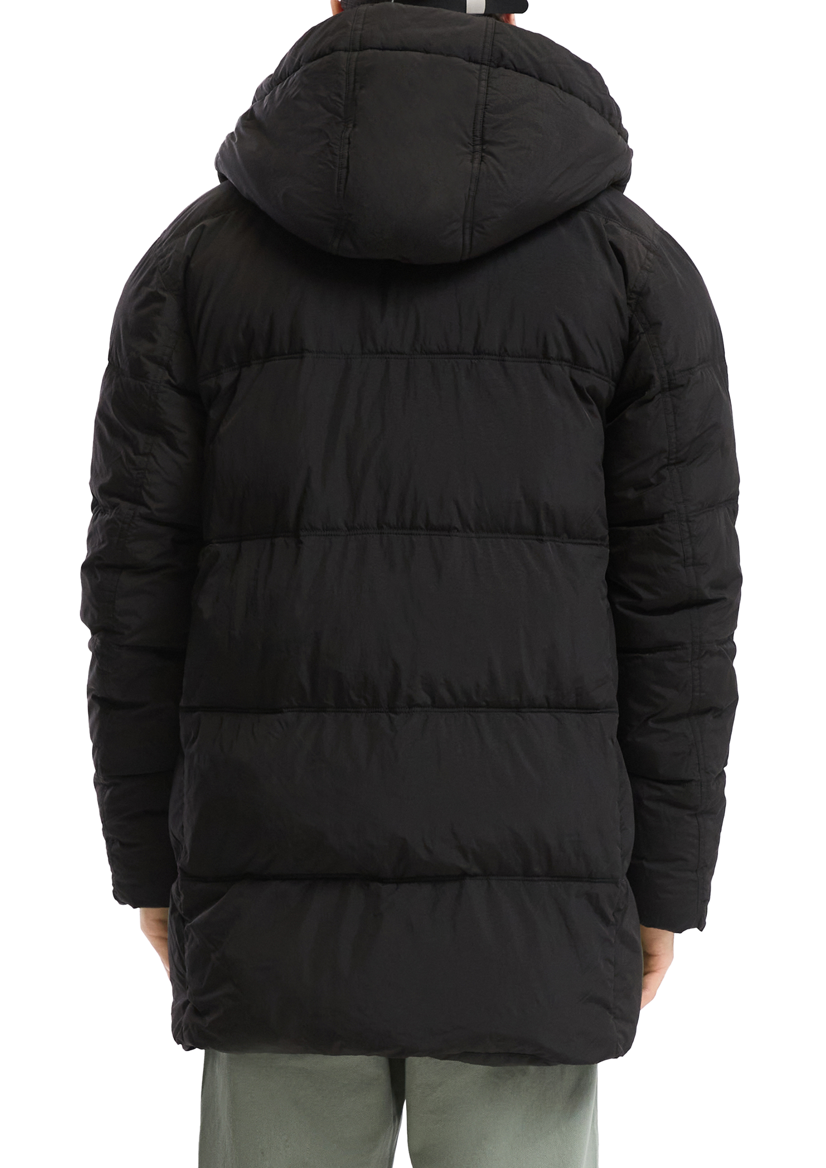 Thumbnail - Outdoor-Mantel