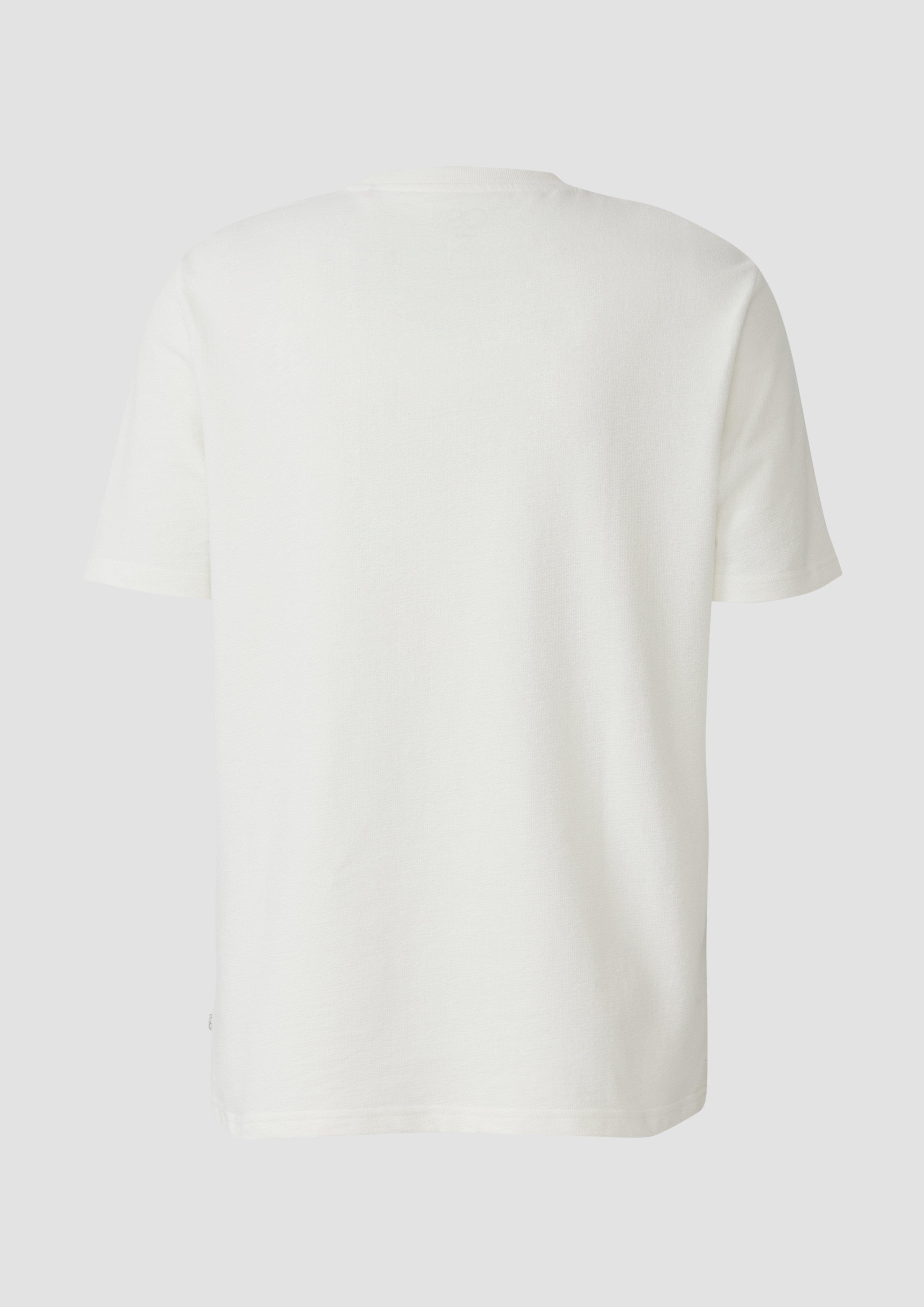 T-shirt in 0210, 9015 & 5884