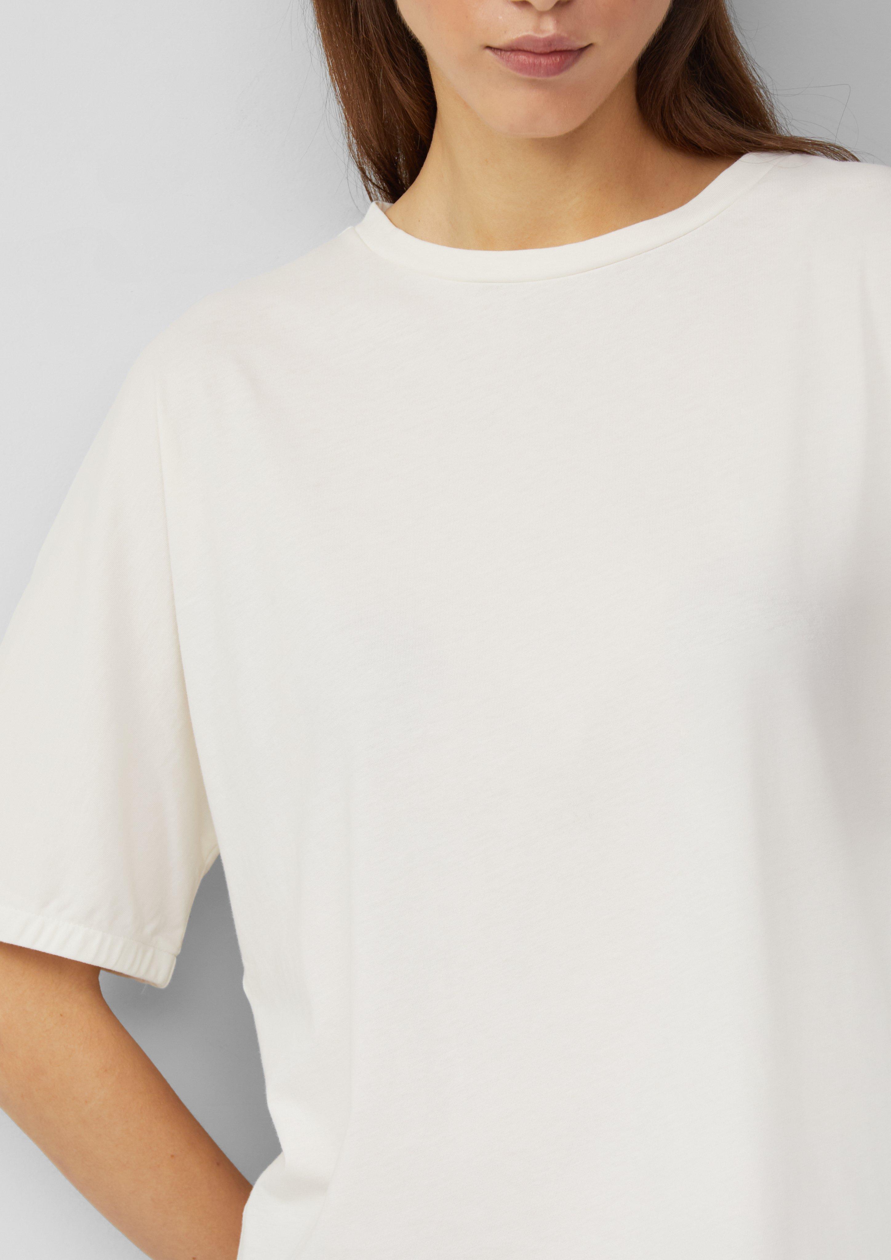 T-shirt in 0200 & 9999