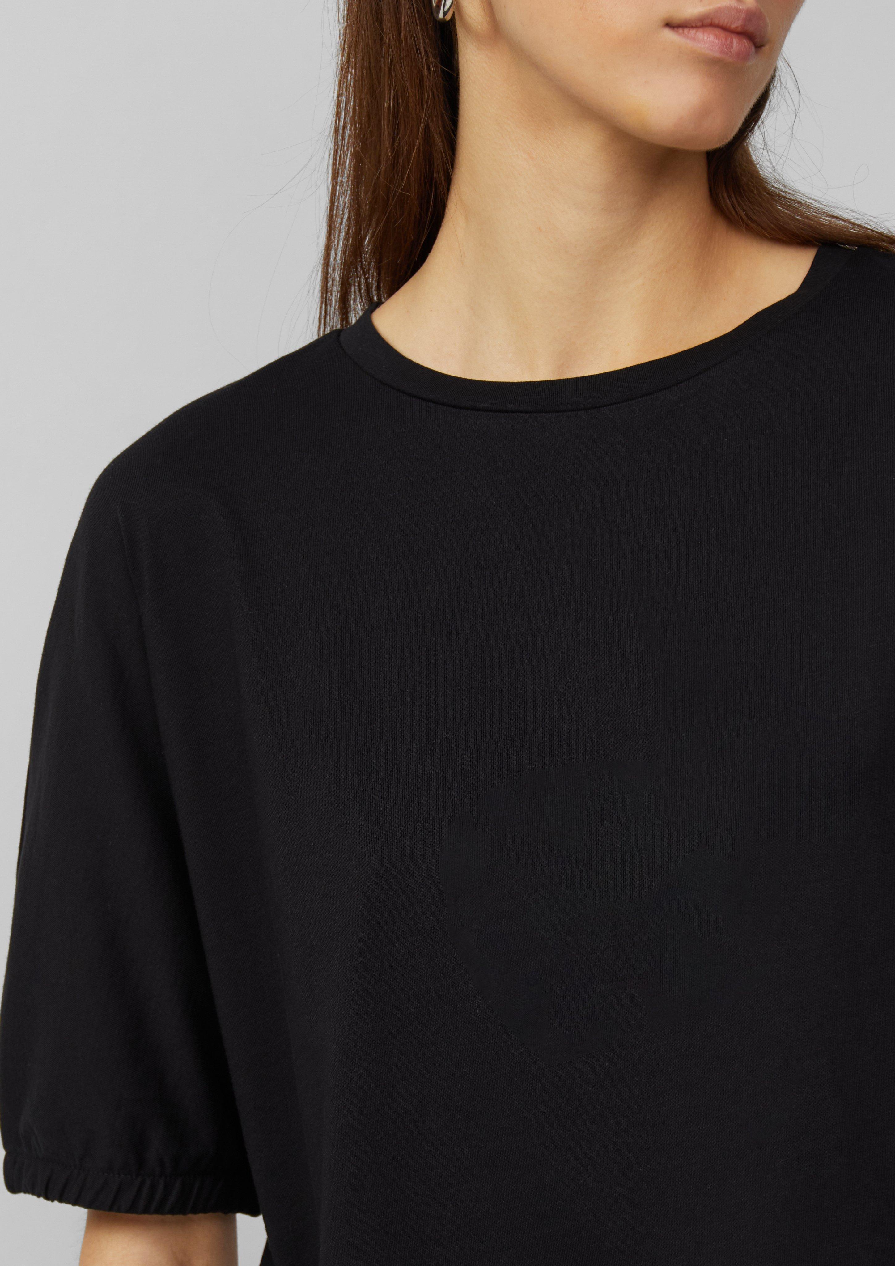 T-Shirt in 9999 & 0200