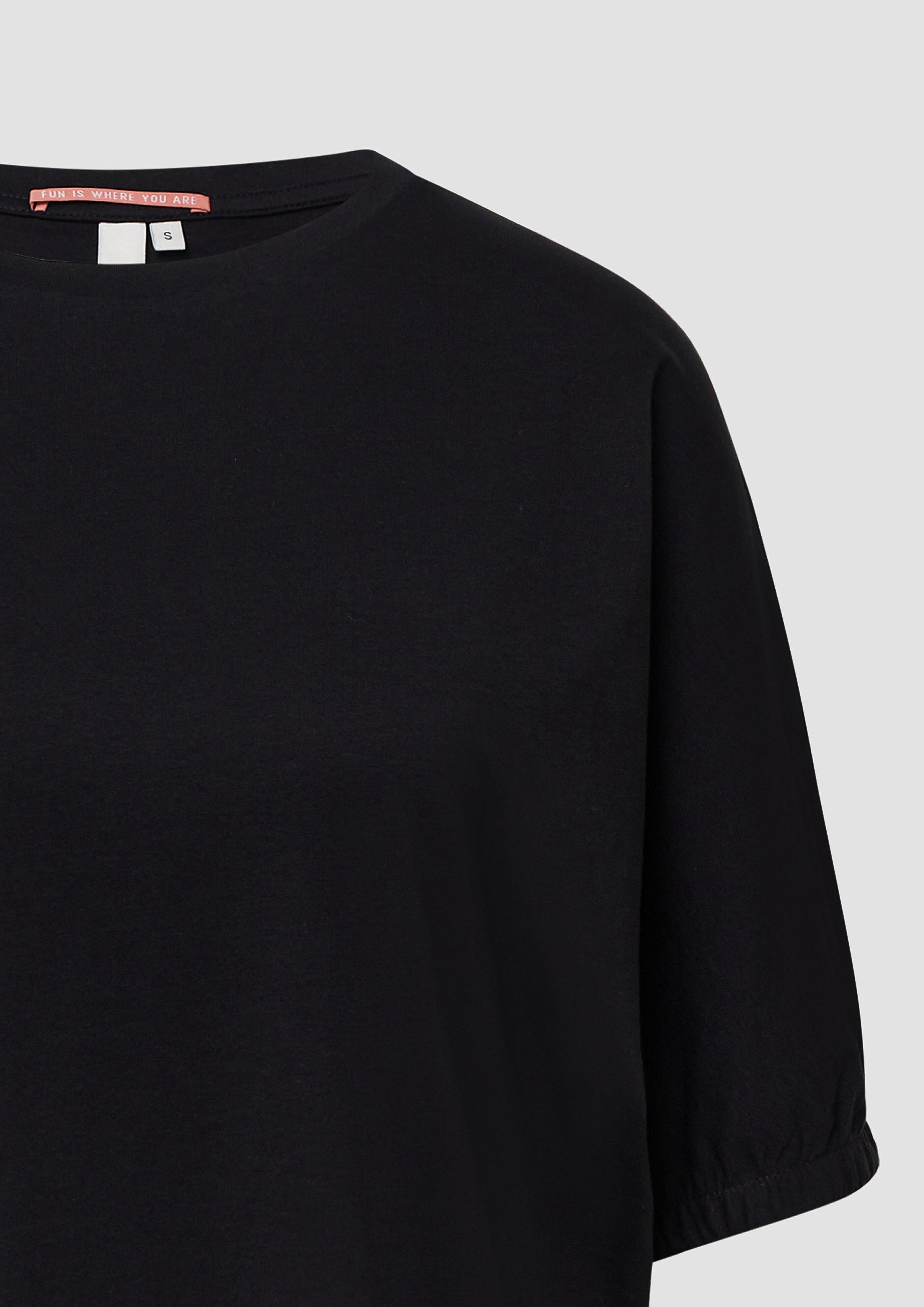 T-Shirt in 9999 & 0200