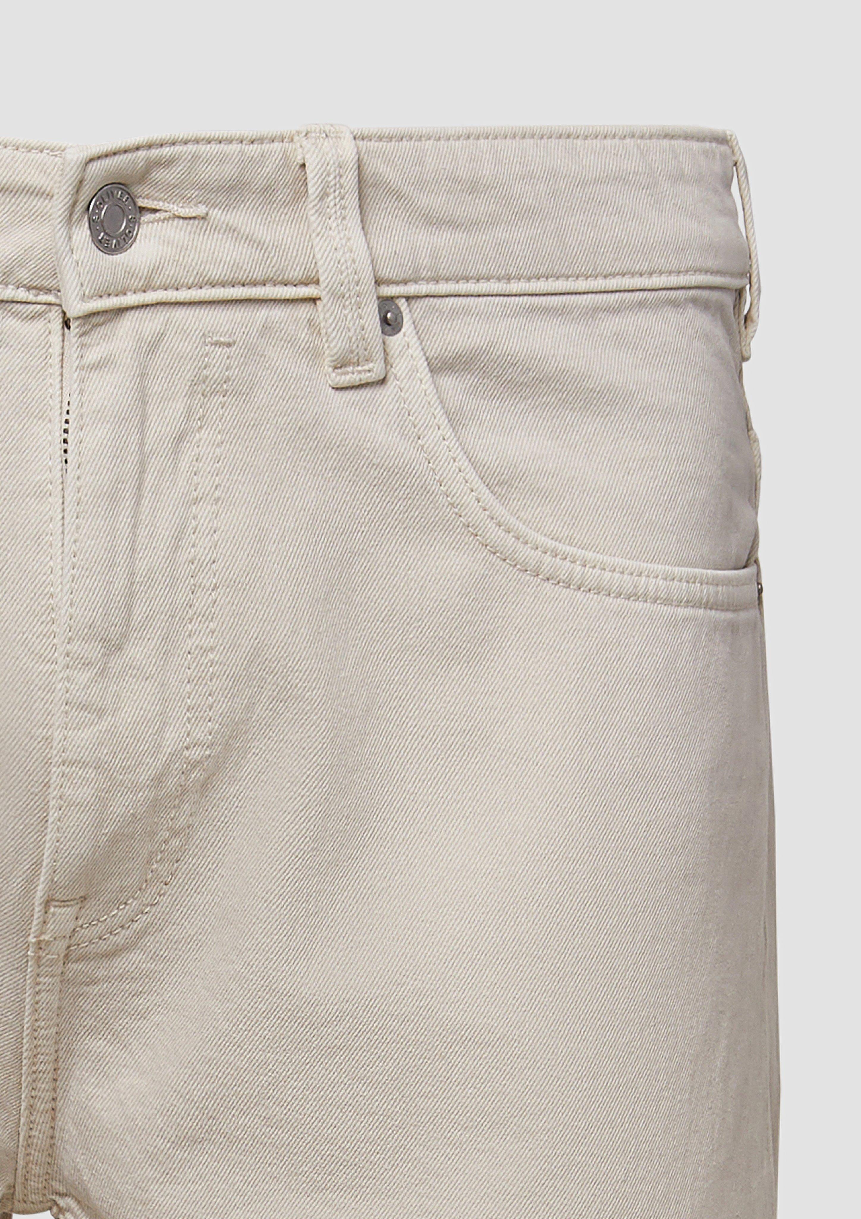 Jeans in 0330 & 5852