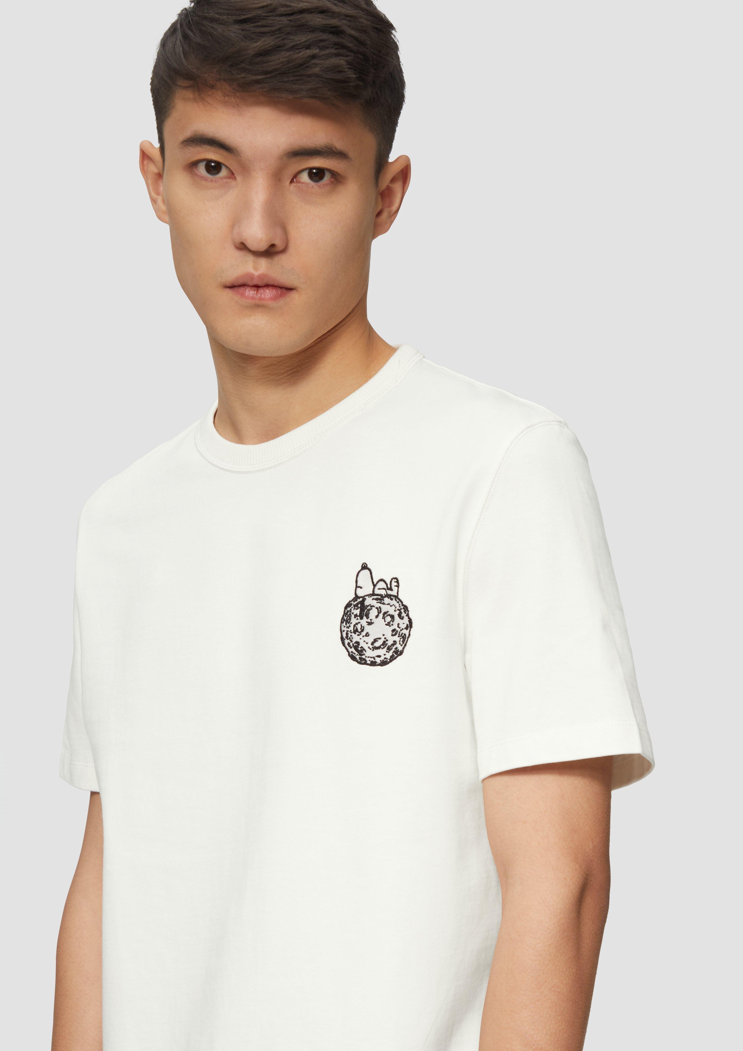 T-shirt in 01D3, 99D2 & 99D4