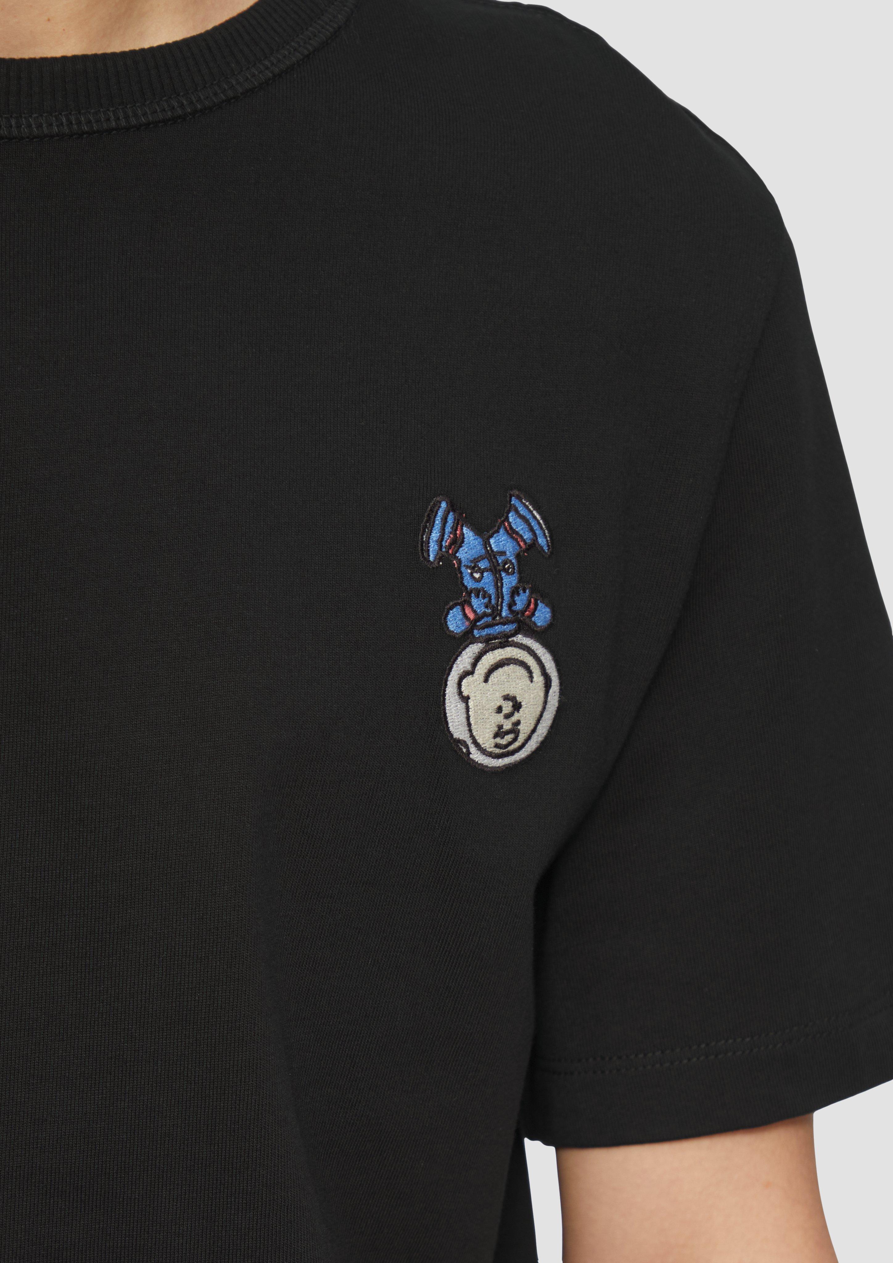 T-Shirt in 99D4, 99D2 & 01D3