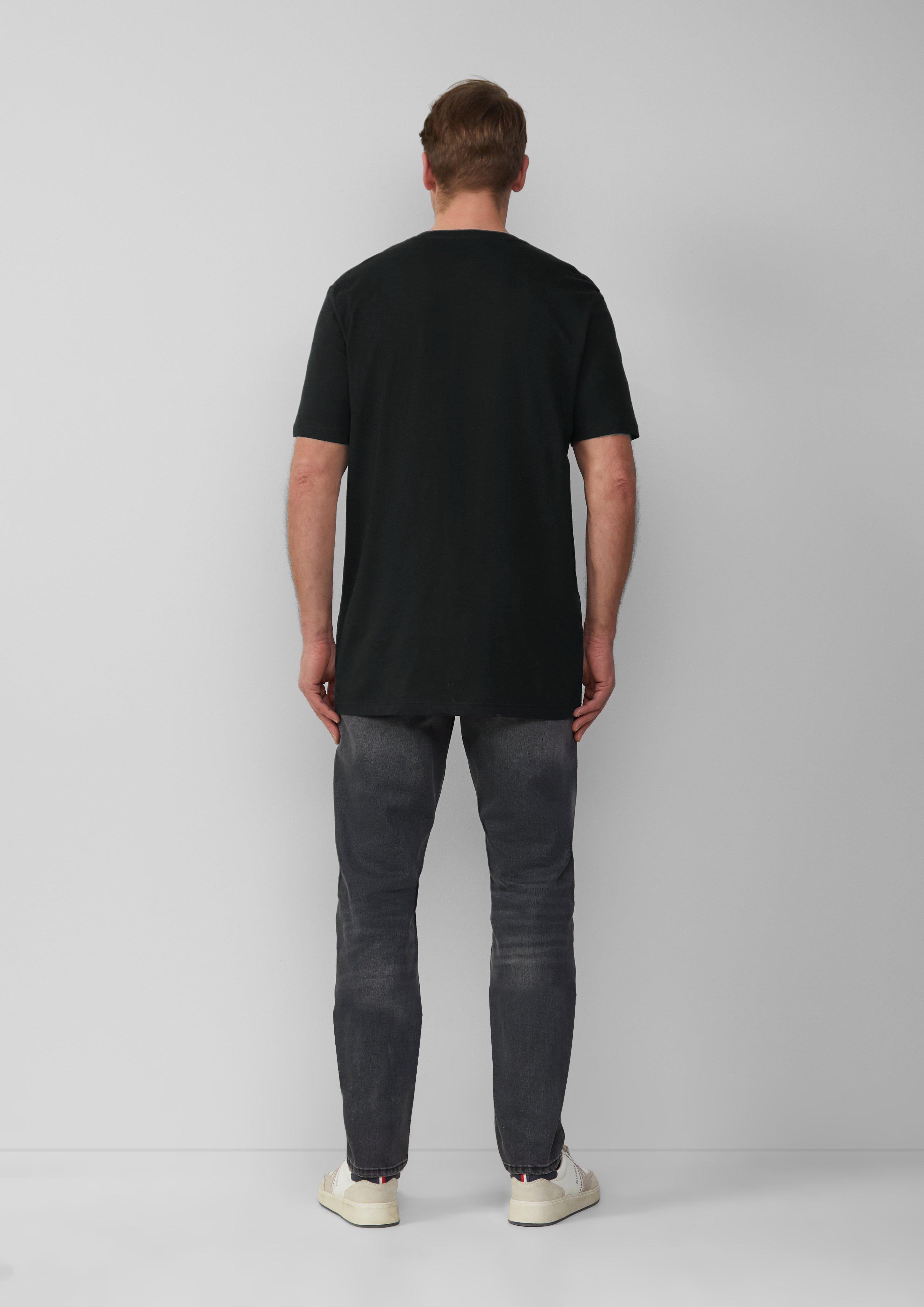 T-Shirt in 9999 & 0100