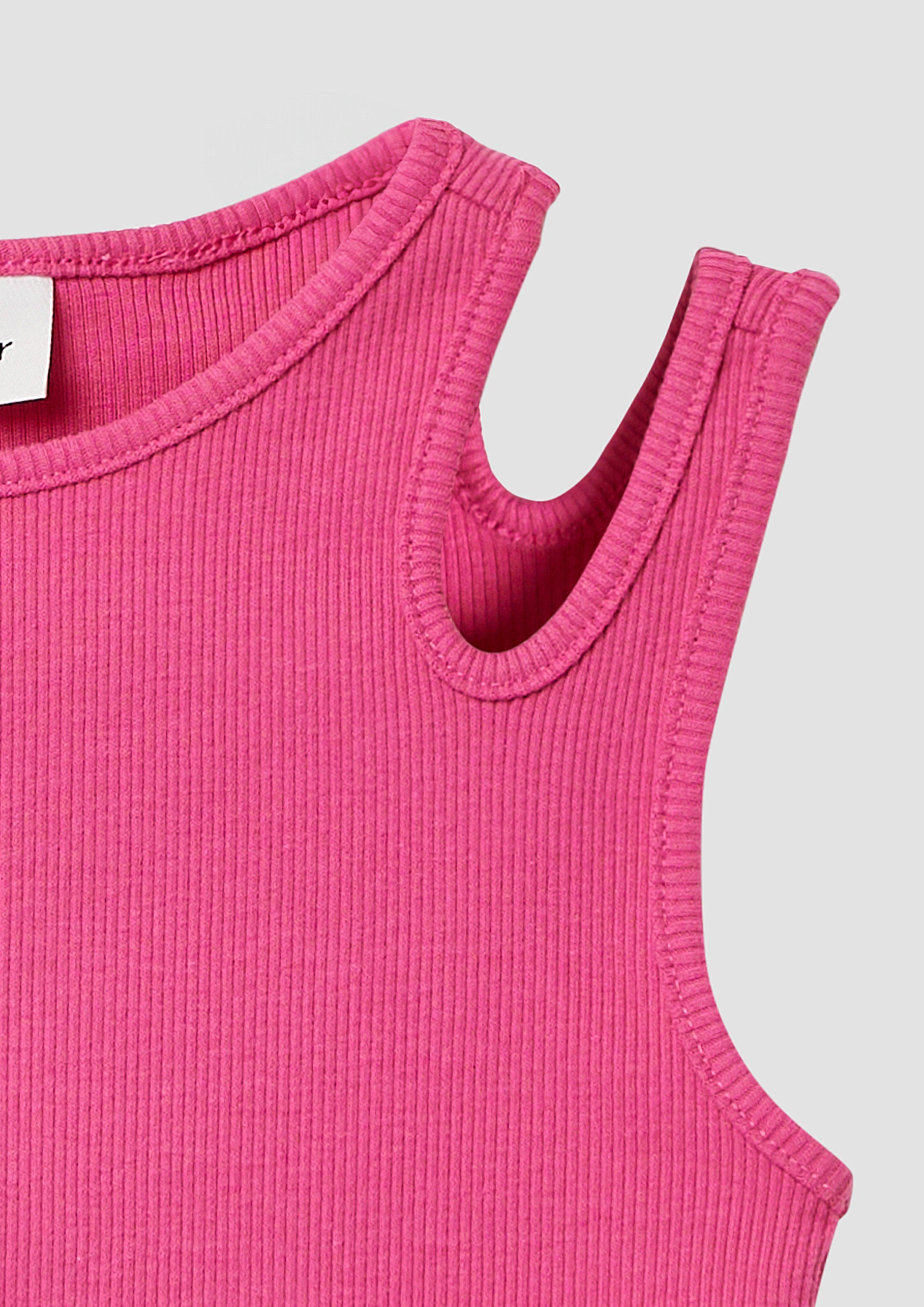 T-Shirt in 4424, 4417 & 4222