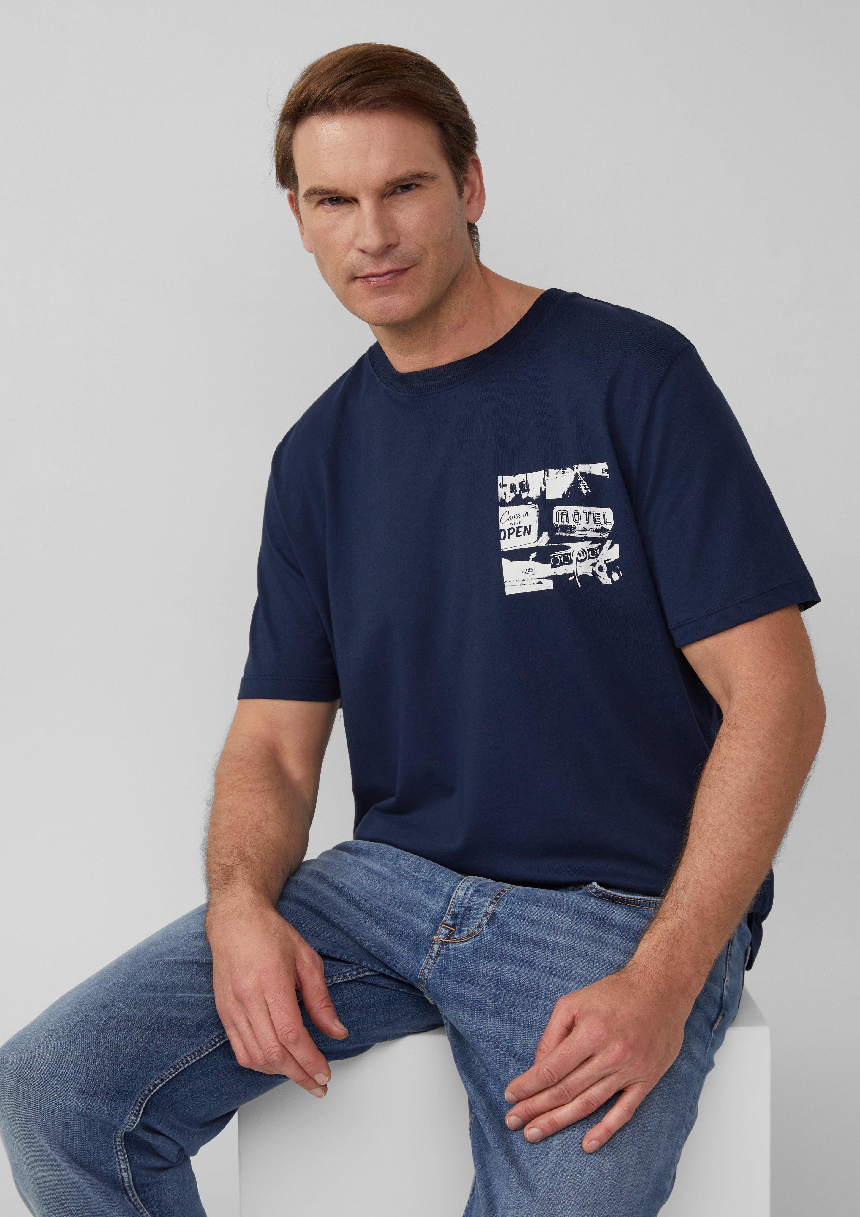 T-shirt in 58D2 & 01D1