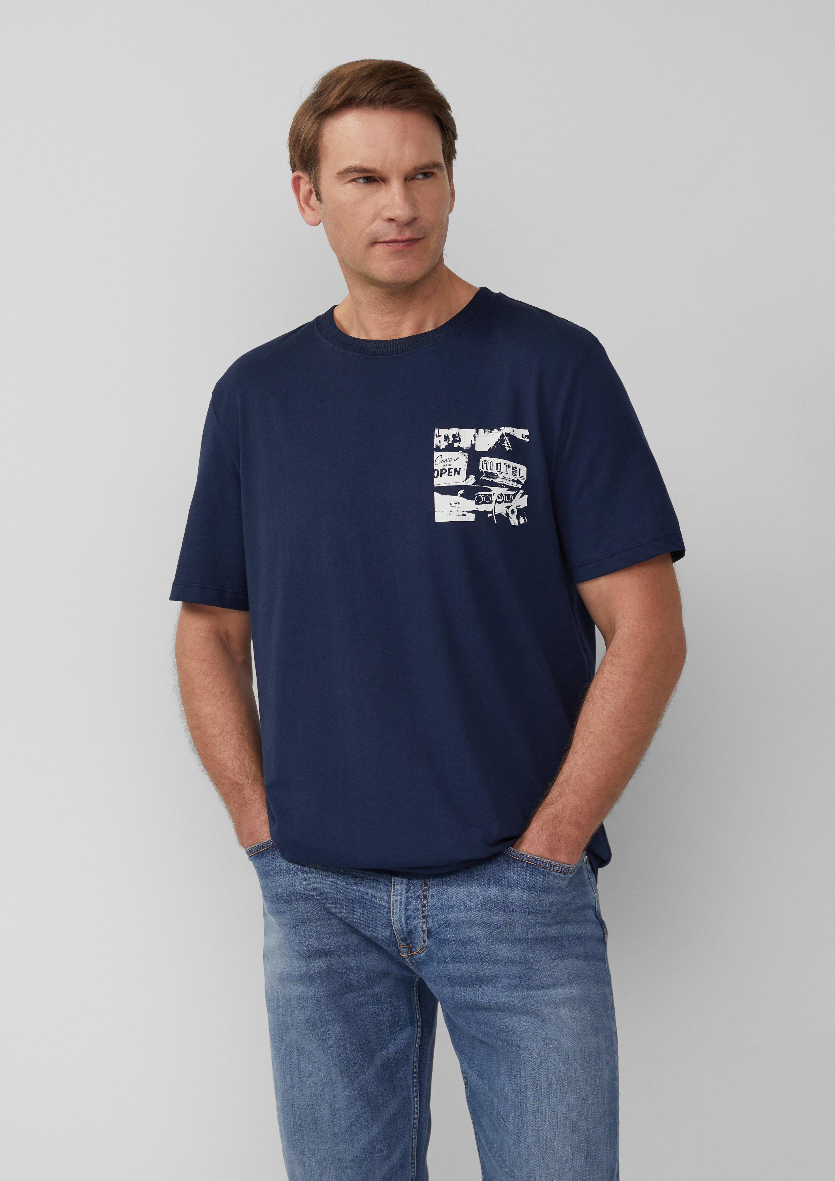 T-shirt in 58D2 & 01D1