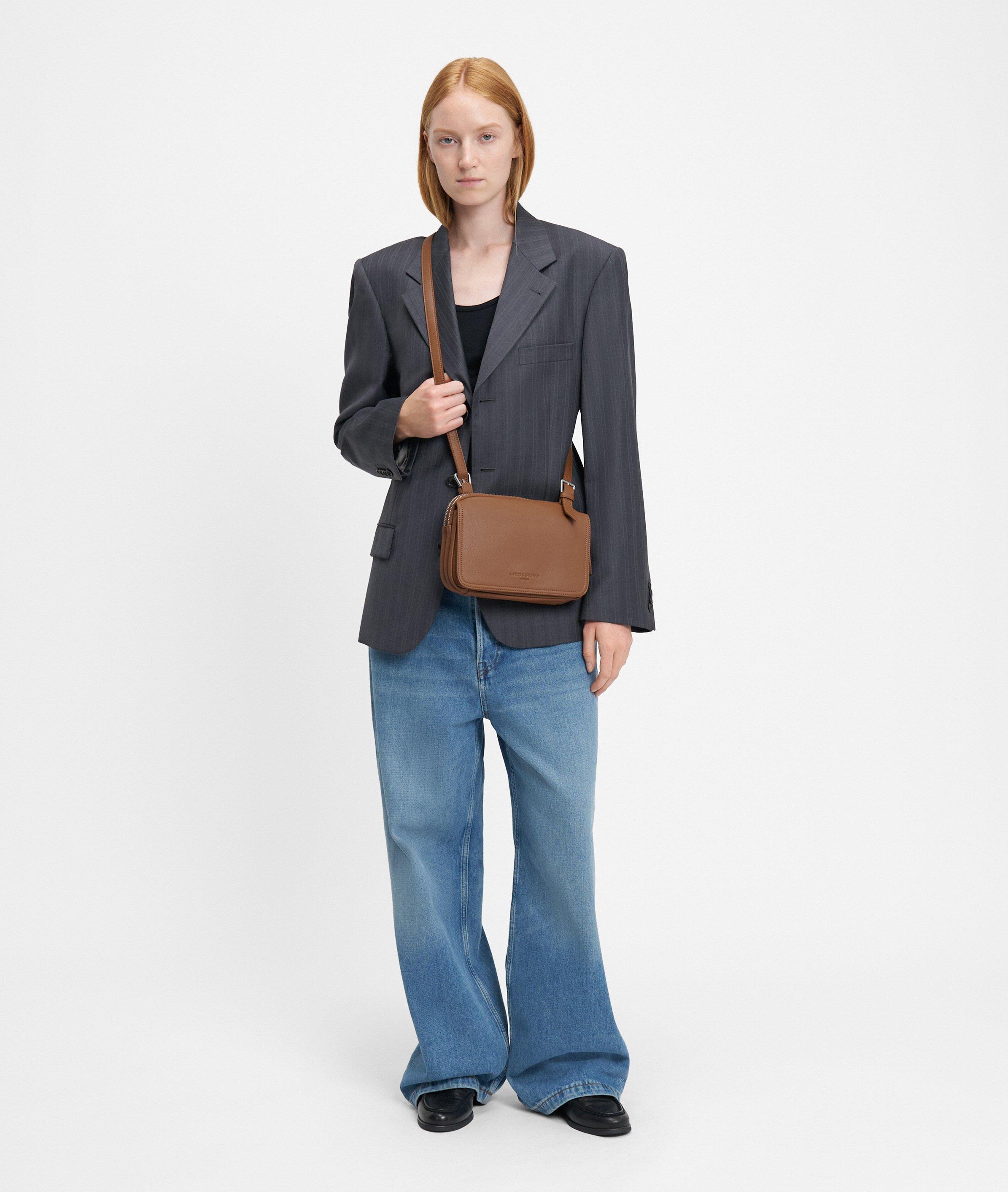 Mareike M in brown, blue, brown & olive