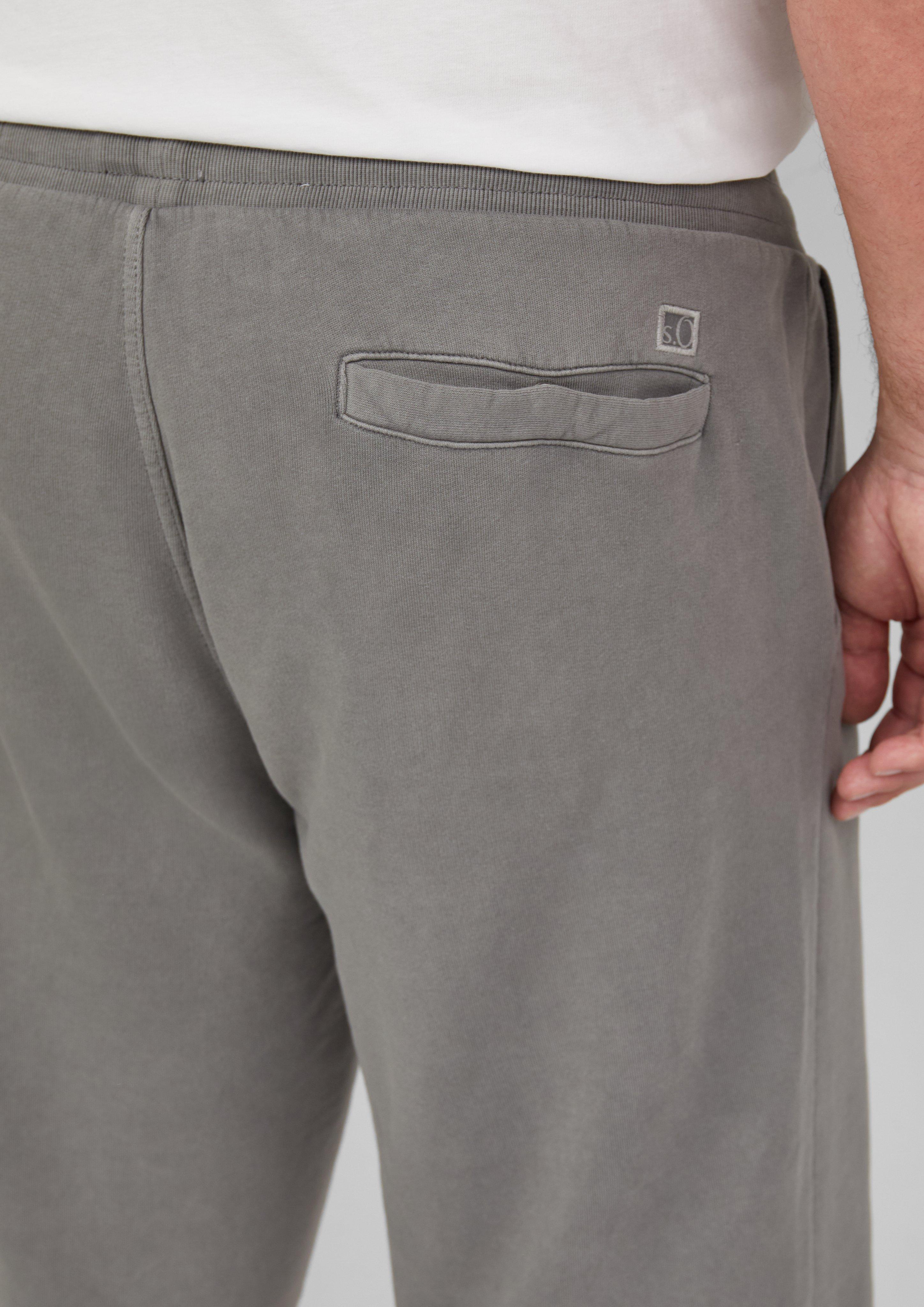 Bermuda in 9467 & 5852