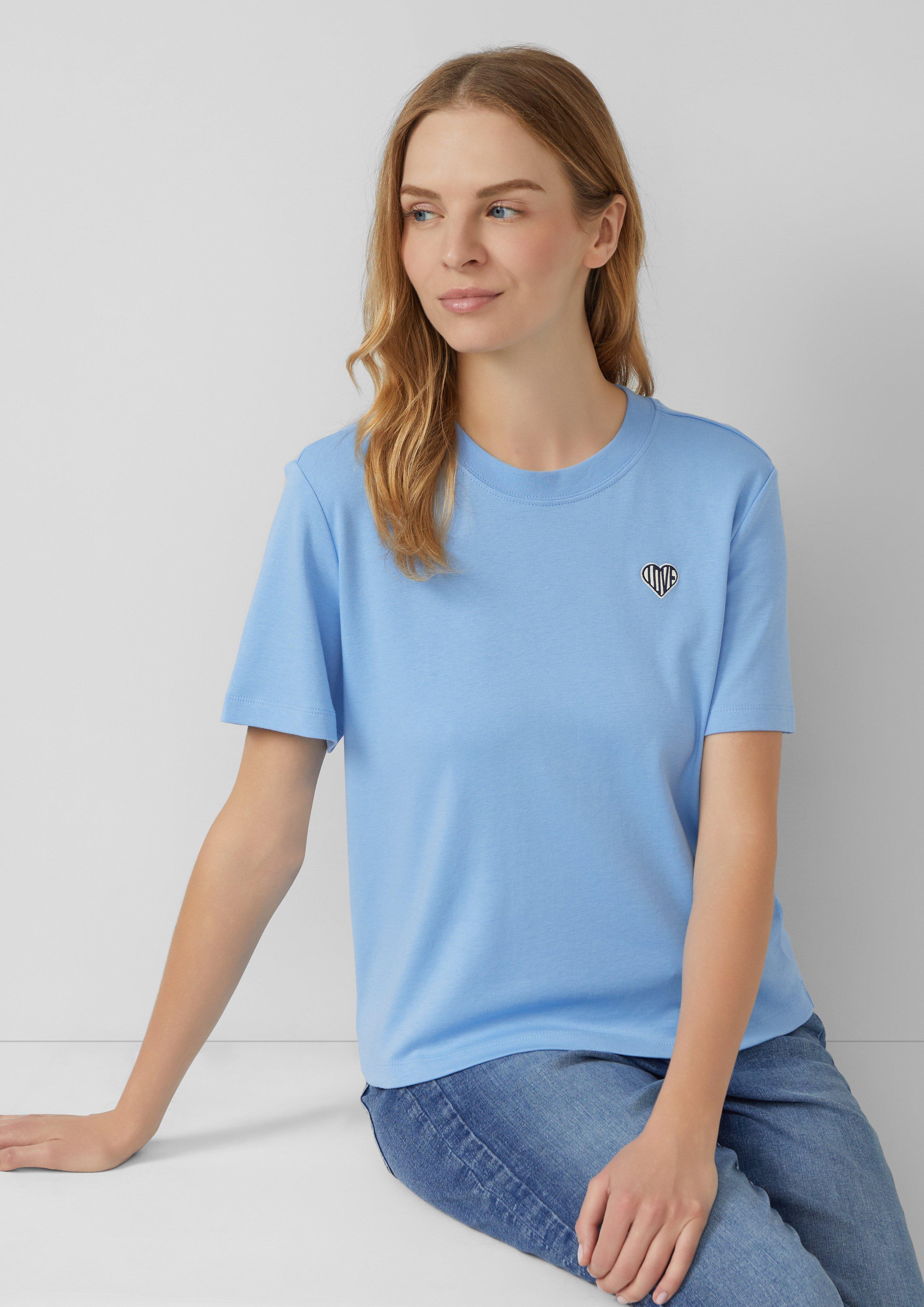 T-Shirt in 51D2, 55D2, 69D0, 59D0, 02D2 & 06D0