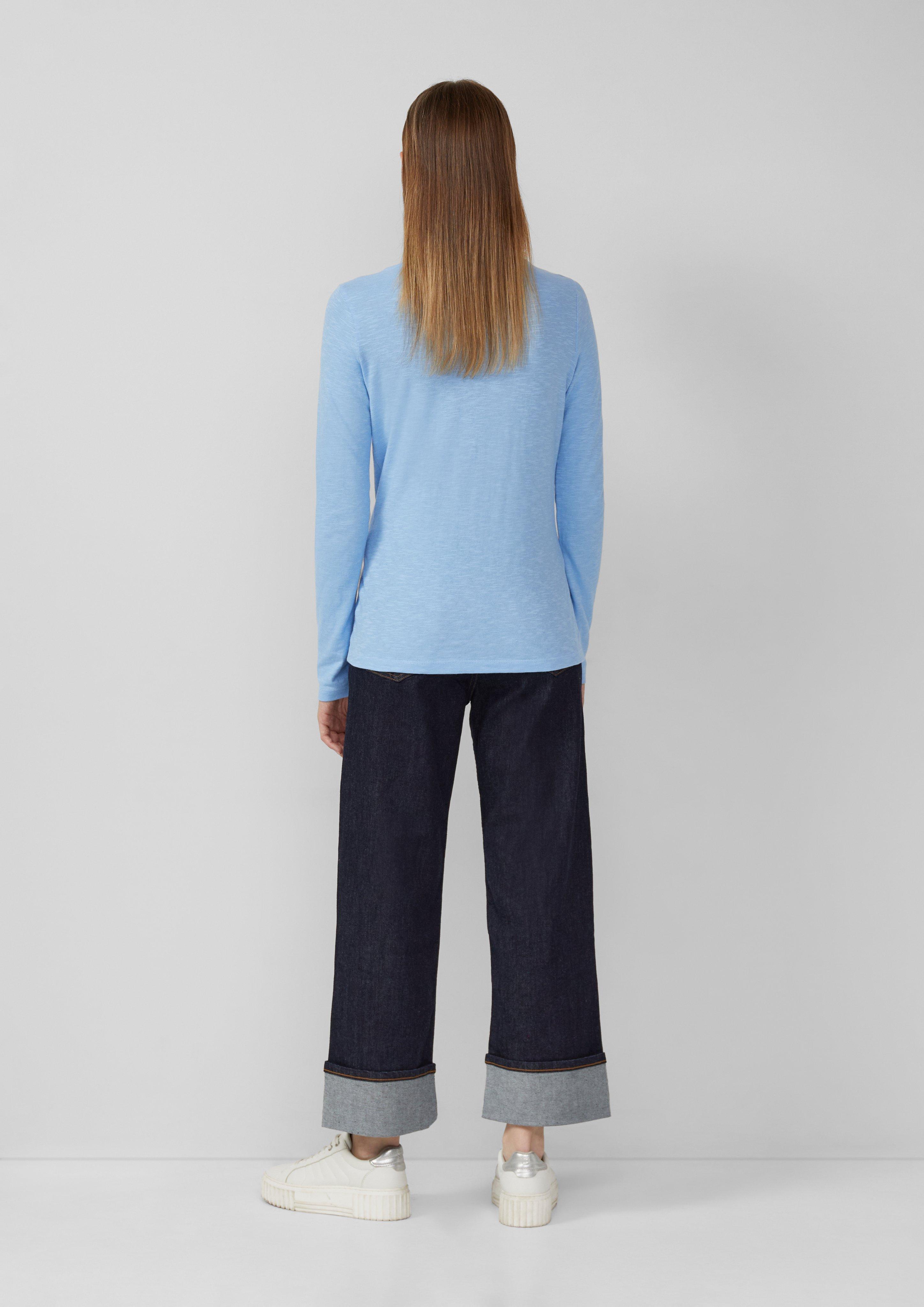 T-shirt in 5141, 5527, 6933, 3902, 5959, 0210 & 9999