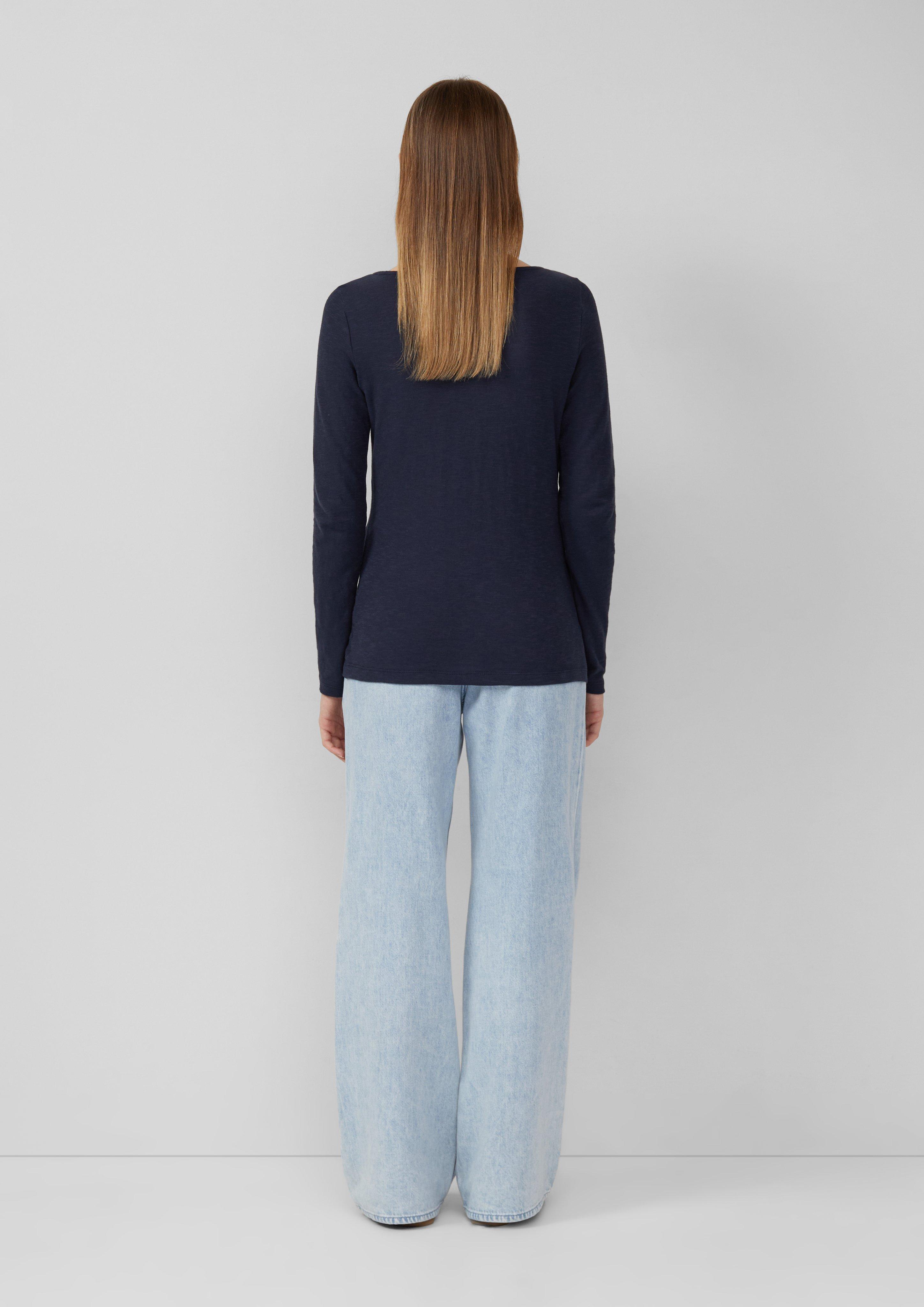 T-shirt in 5959, 5527, 6933, 3902, 5141, 0210 & 9999