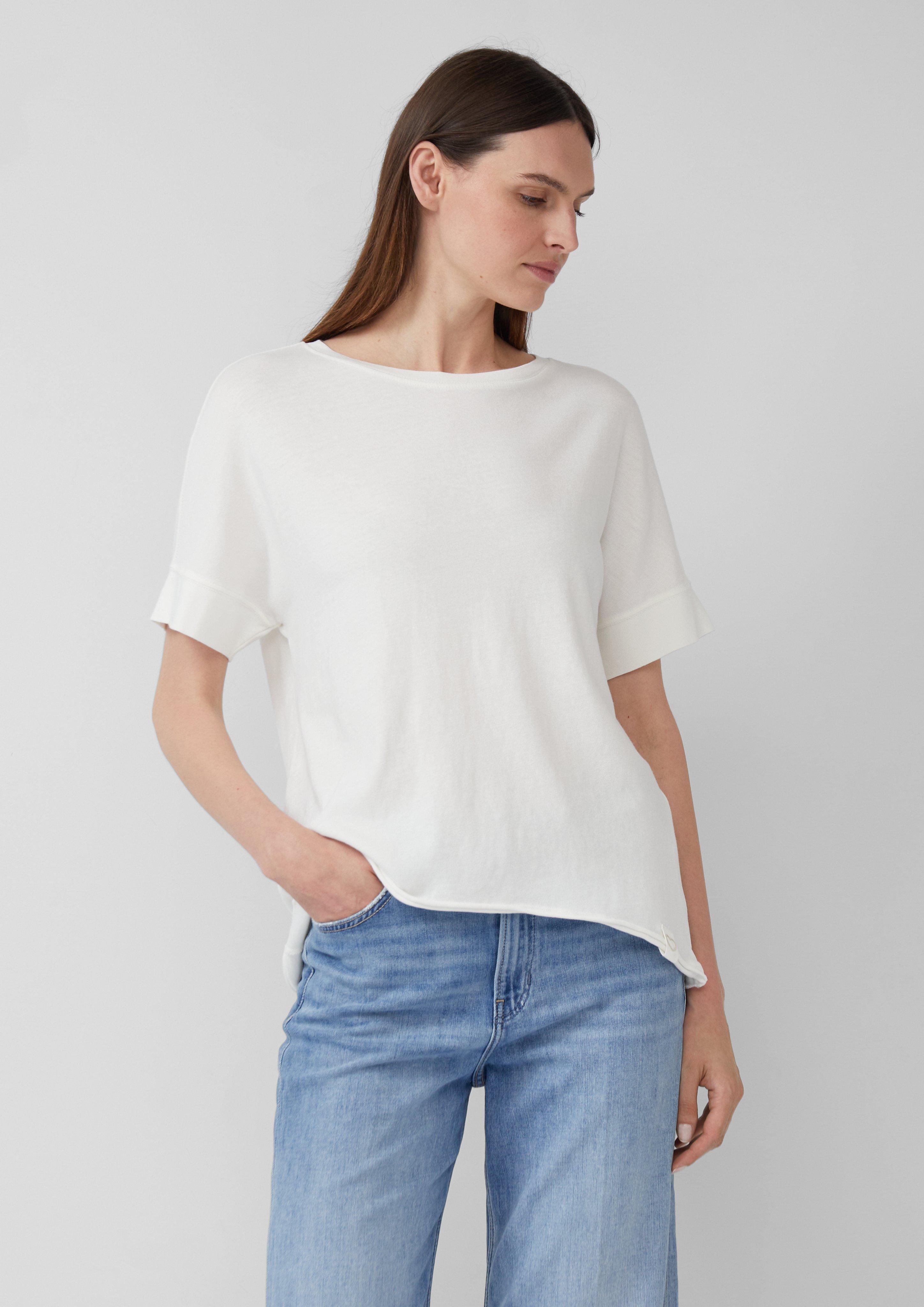 T-shirt in 0210, 5141, 6933 & 5527