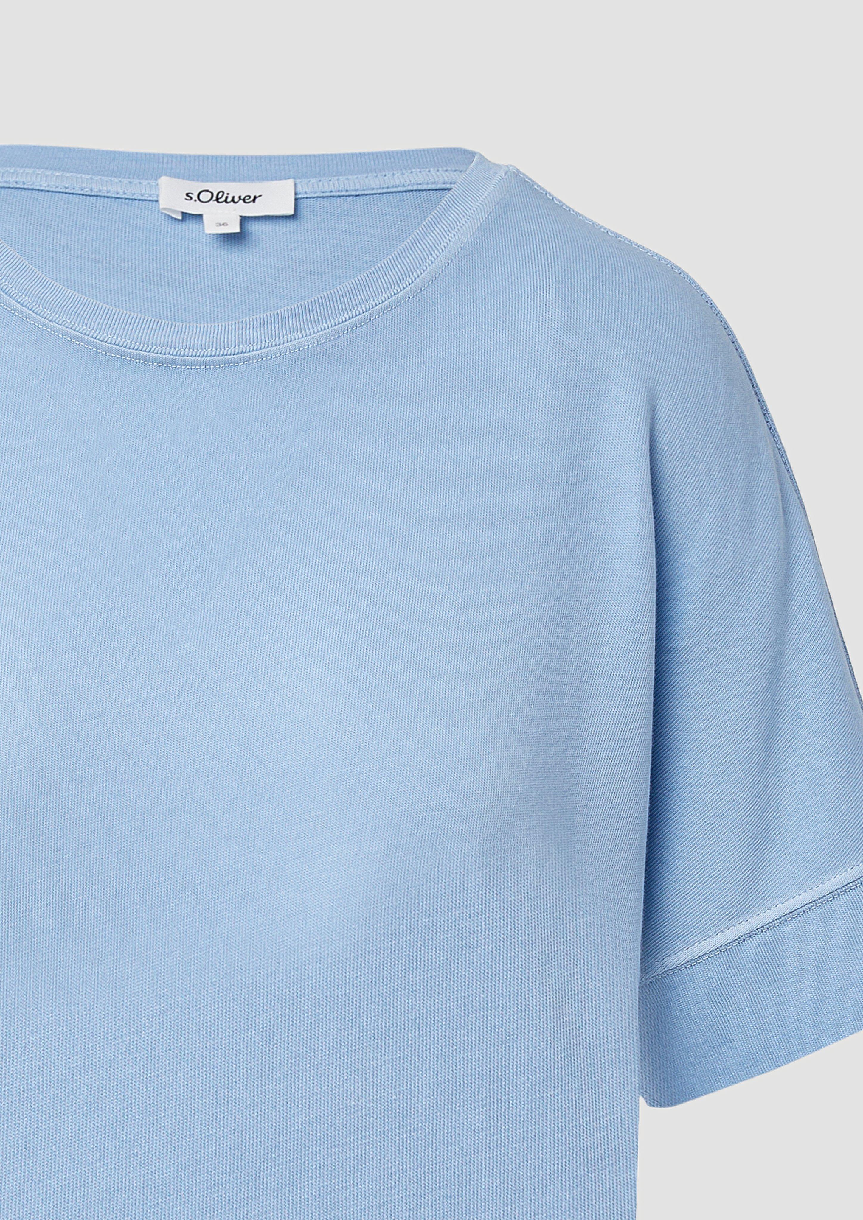 T-Shirt in 5141, 0210, 6933 & 5527