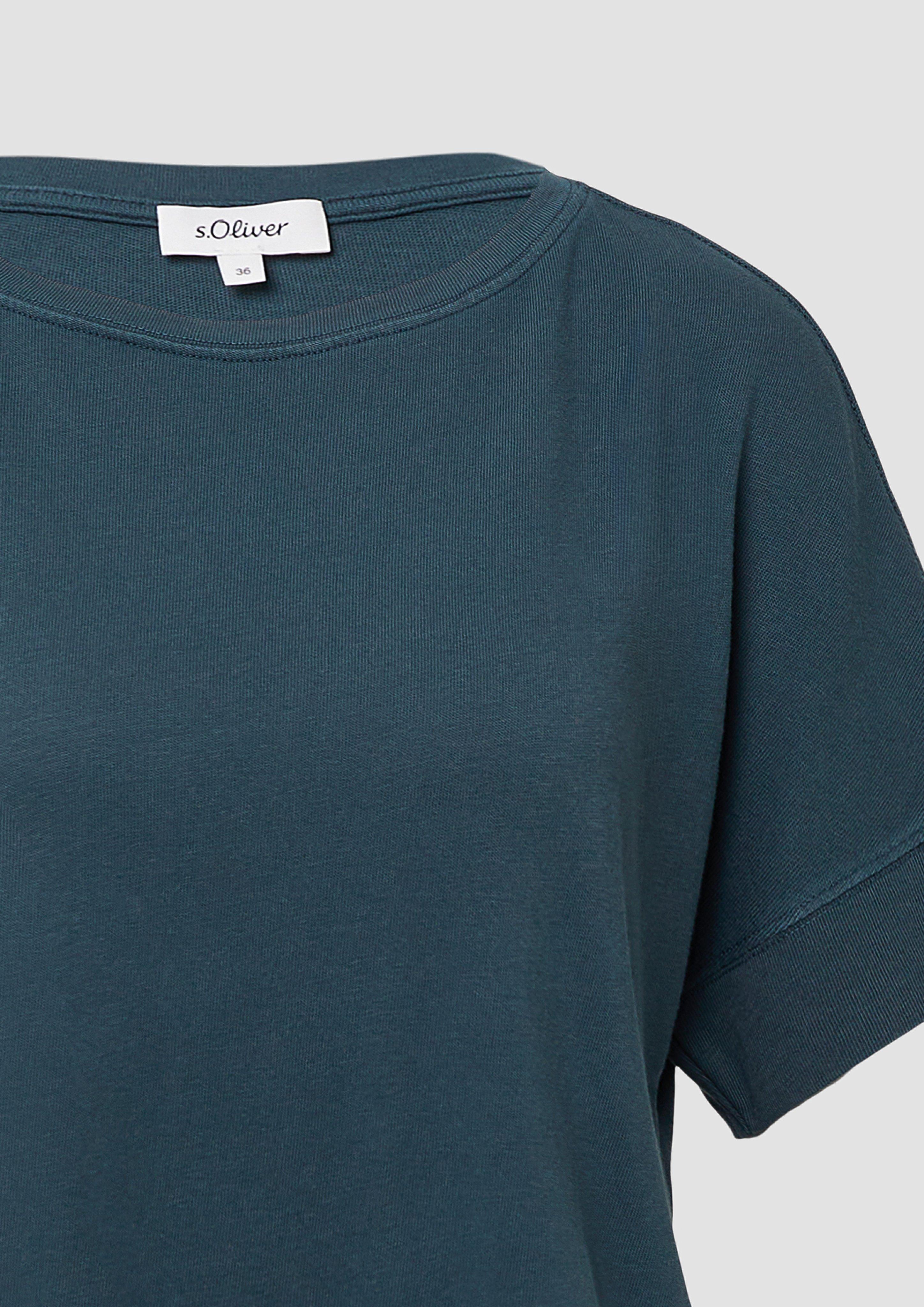 T-Shirt in 6933, 5141, 0210 & 5527