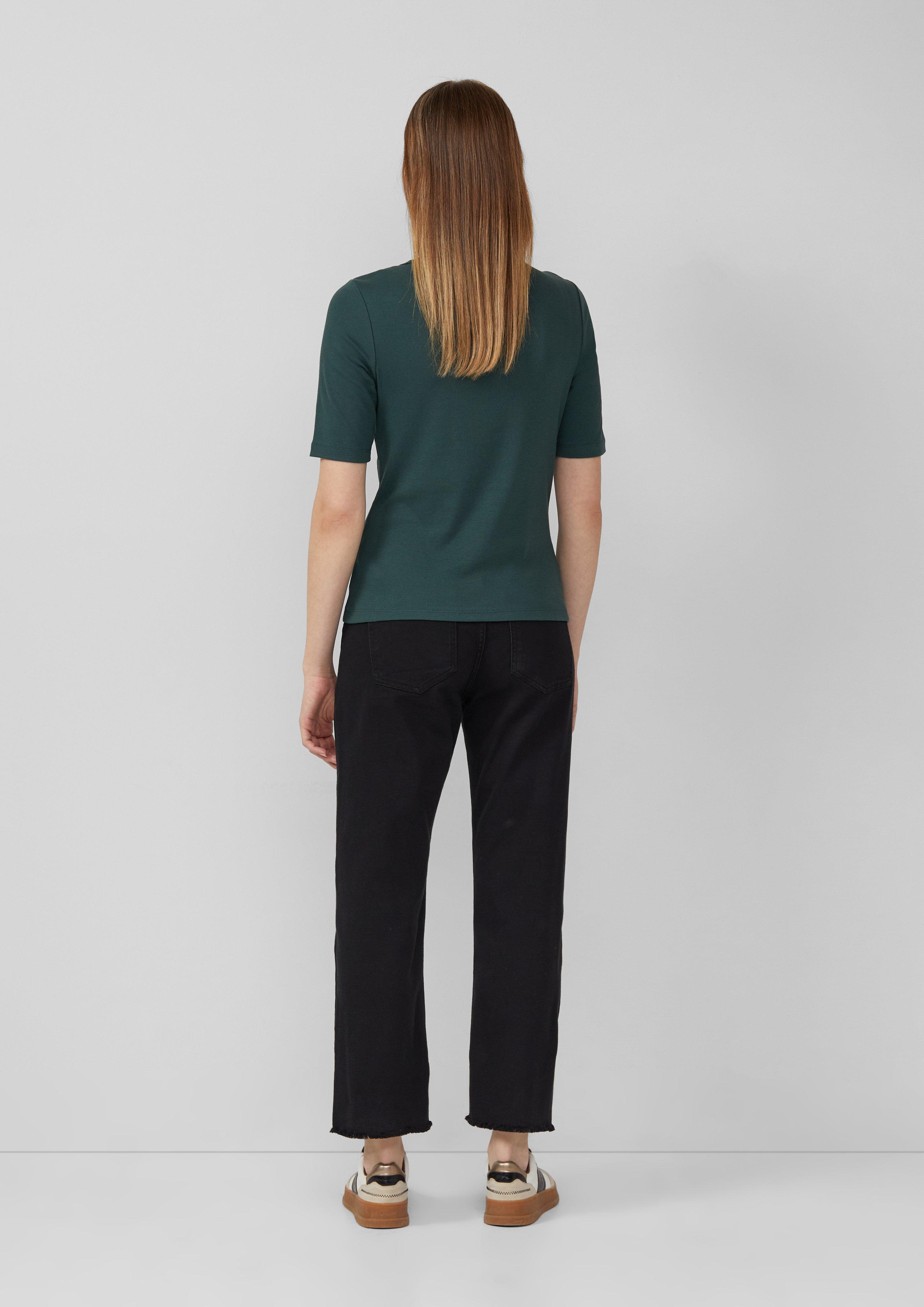 T-shirt in 6933, 0210, 9999, 5959, 3902, 5141 & 81W9